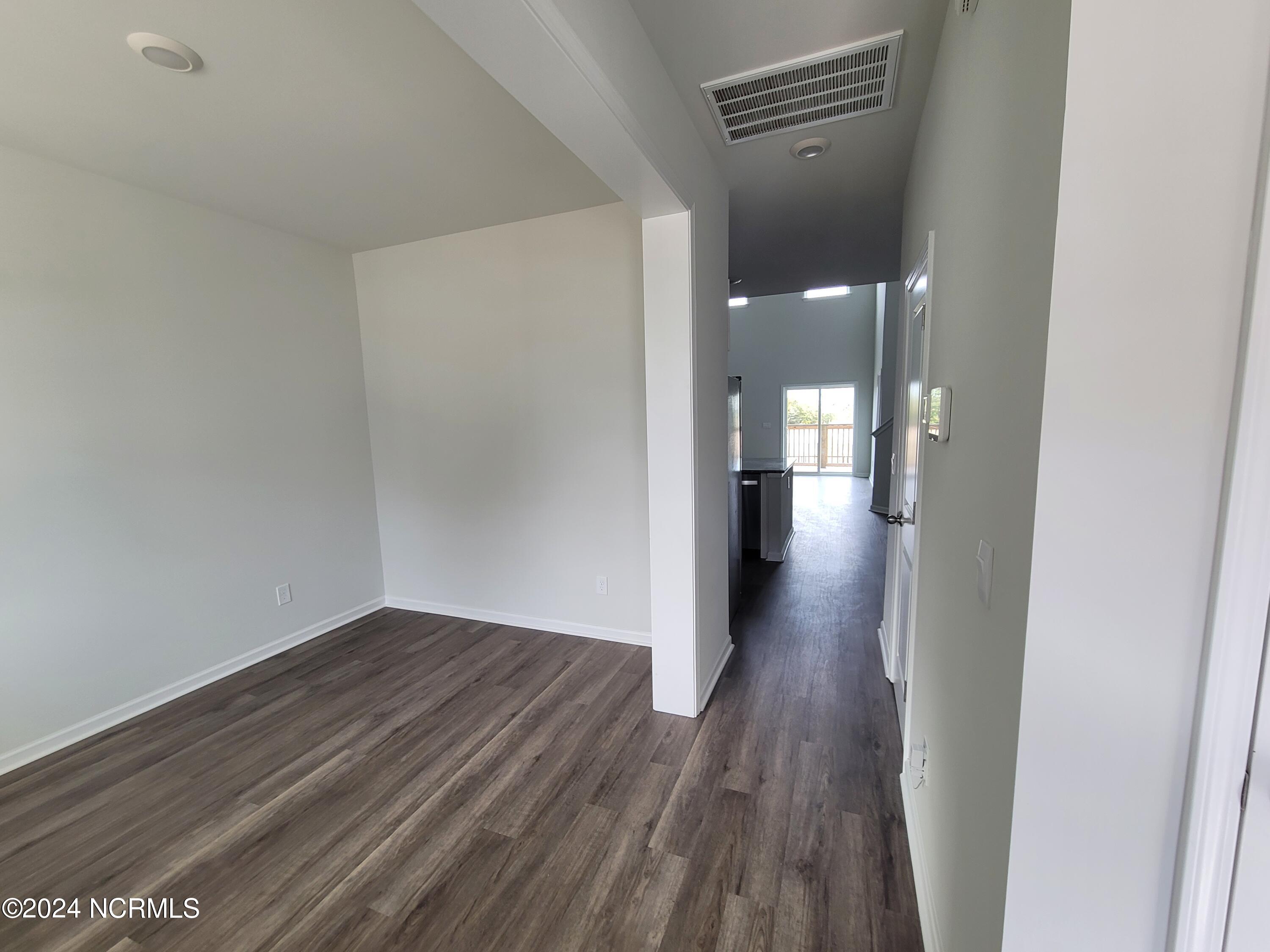 6554 Shark Tooth Trail Property Photo 8