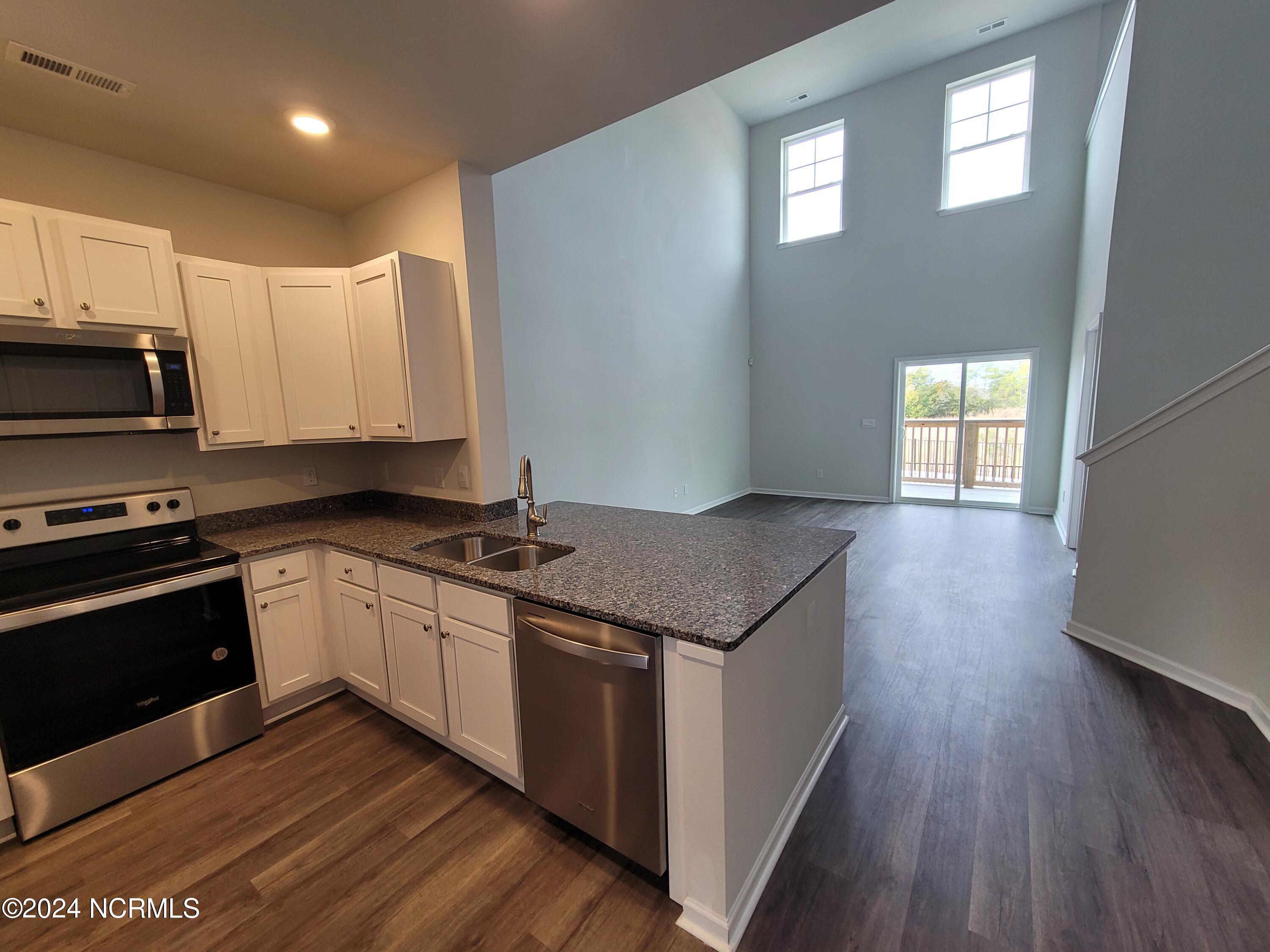 6554 Shark Tooth Trail Property Photo 11
