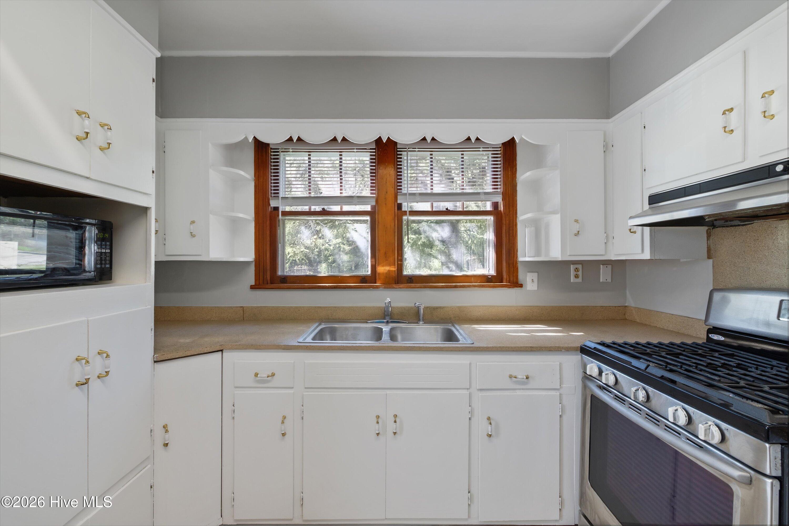 1602 Heard Avenue Property Photo 14