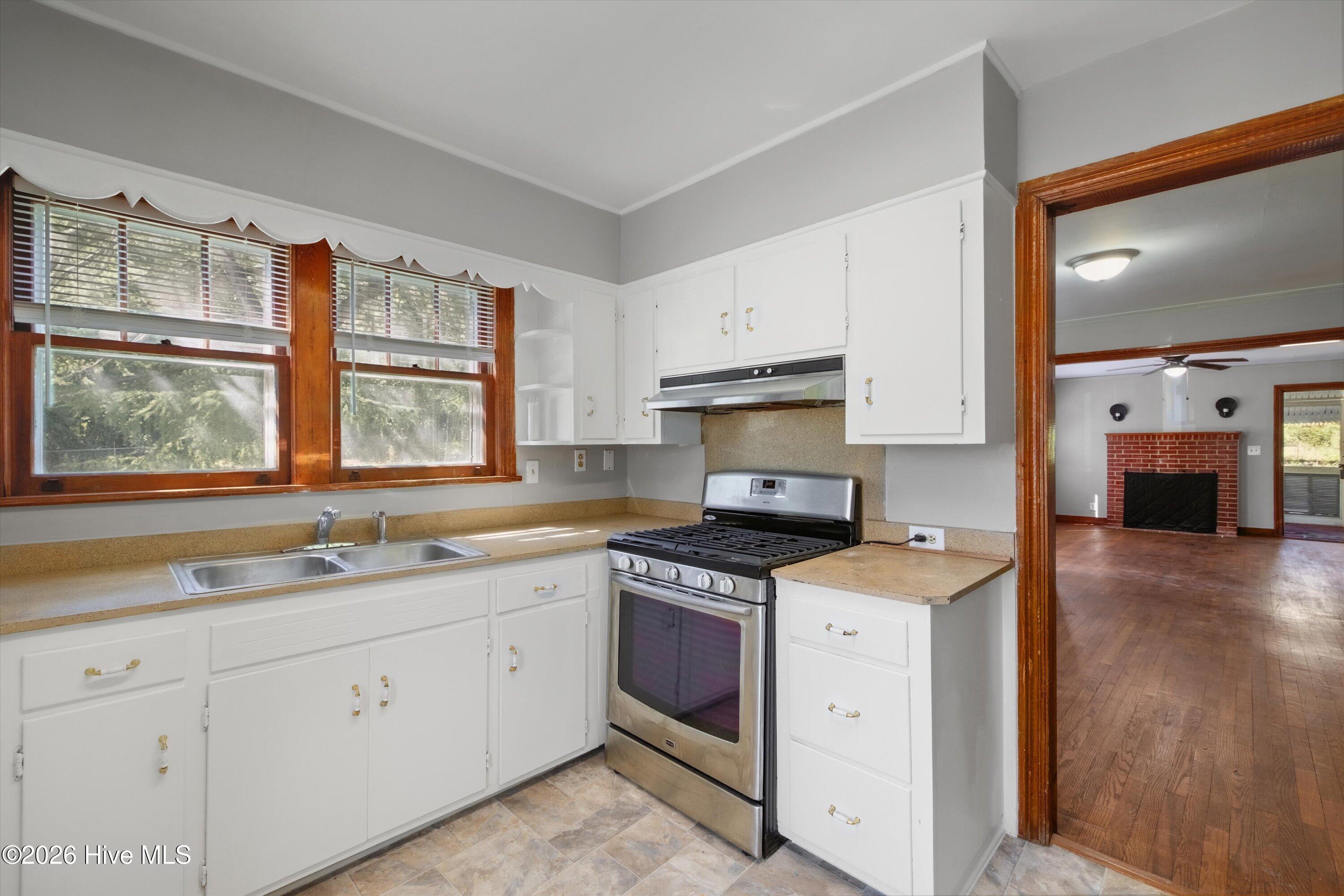 1602 Heard Avenue Property Photo 15