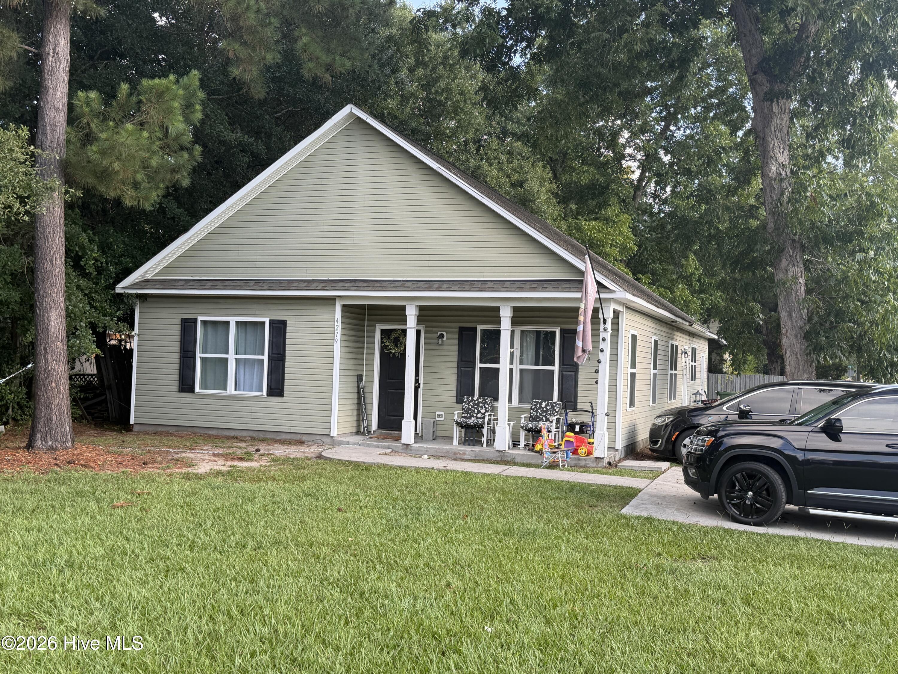4219 Peachtree Avenue Property Photo 1