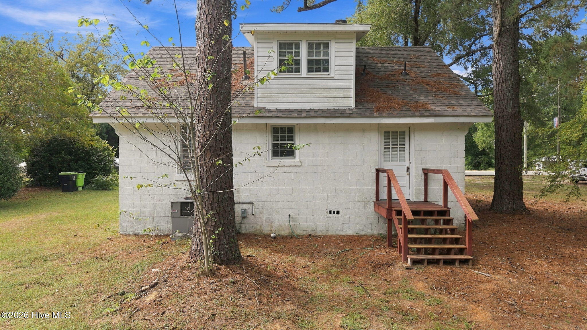 9349 Main Street Property Photo 4