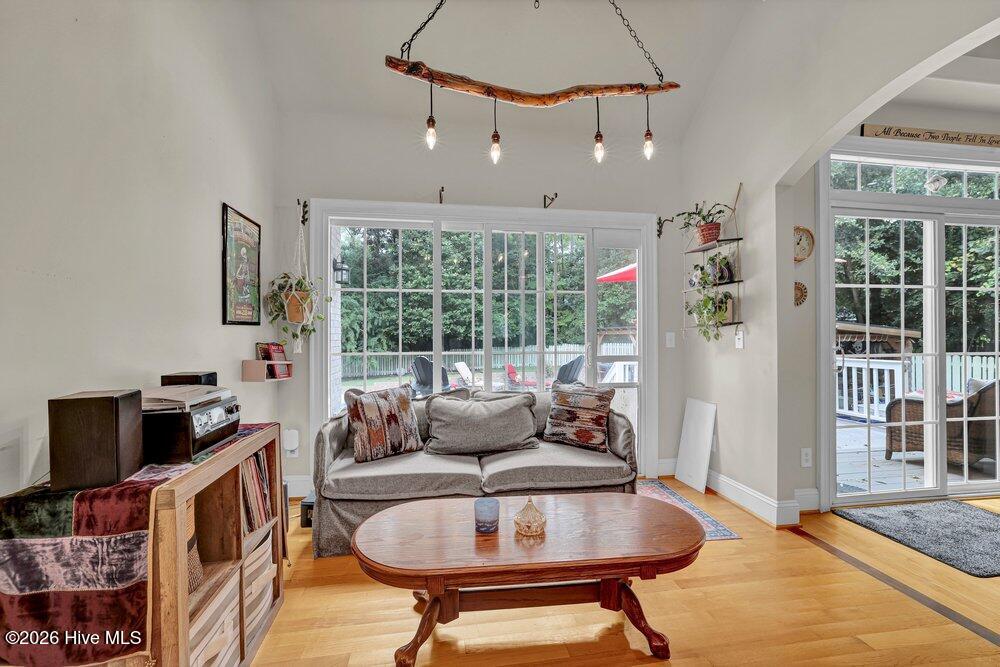 111 Wyndham Way Property Photo 14