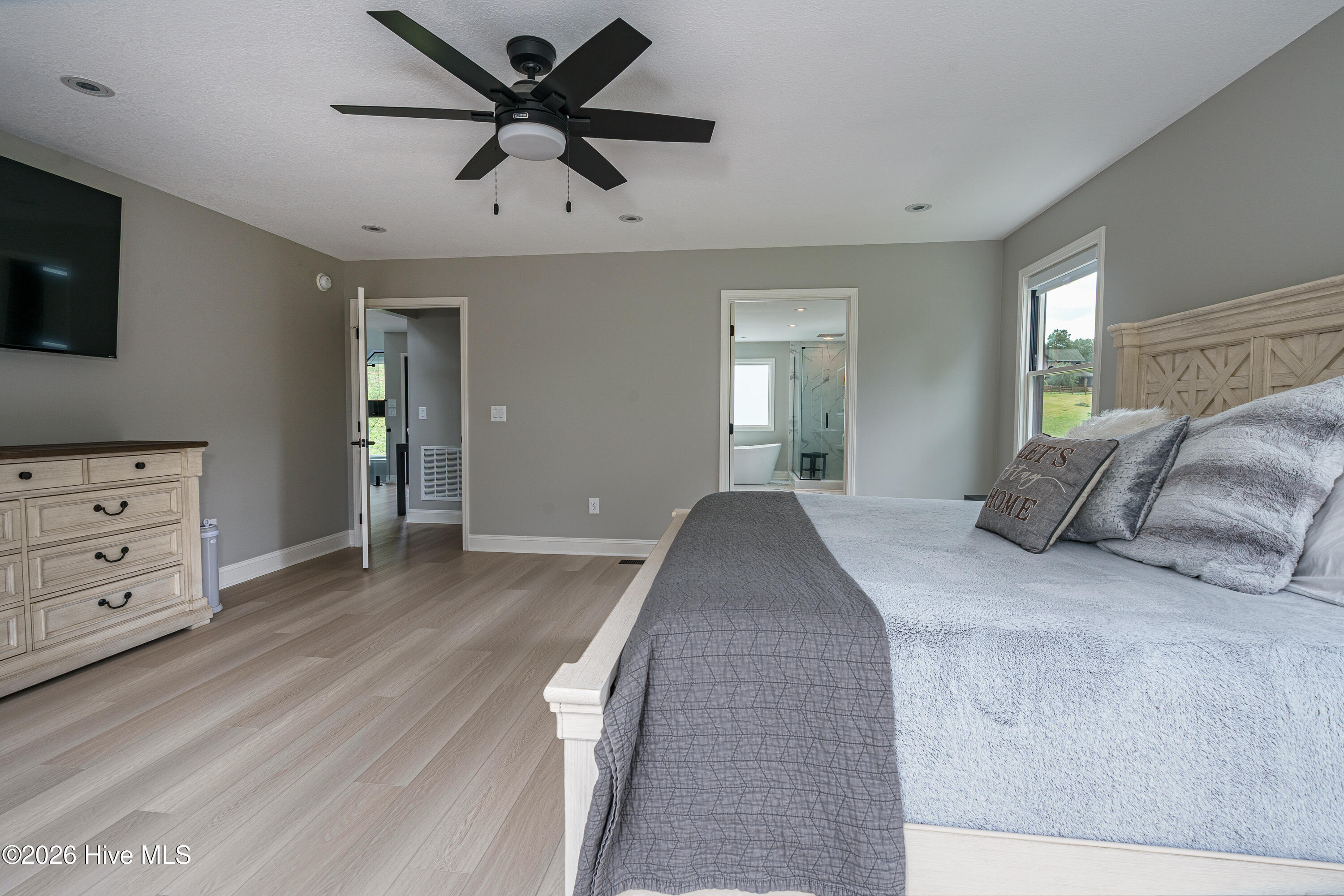 300 Sherwood Forest Drive Property Photo 26