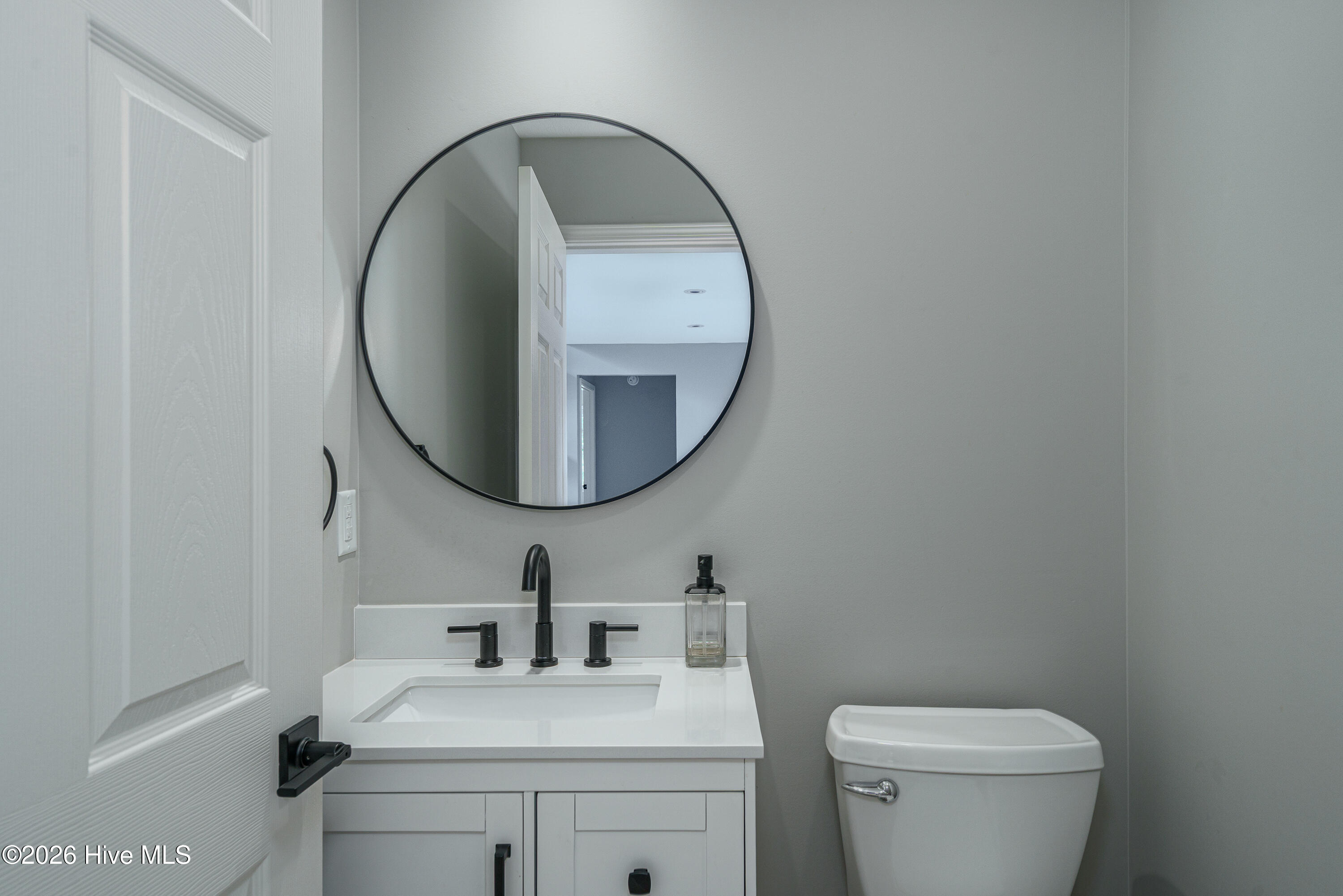 300 Sherwood Forest Drive Property Photo 30