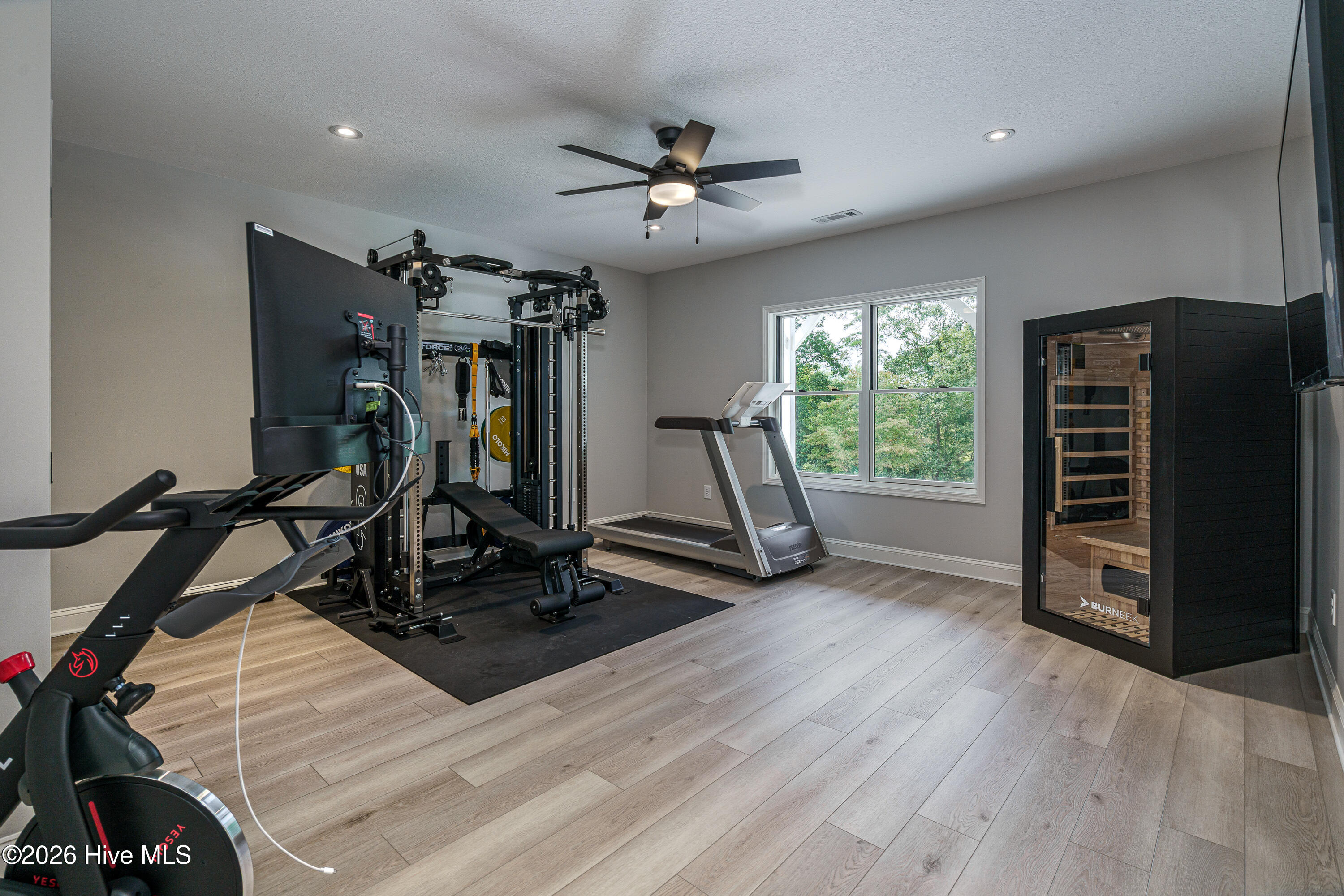300 Sherwood Forest Drive Property Photo 45