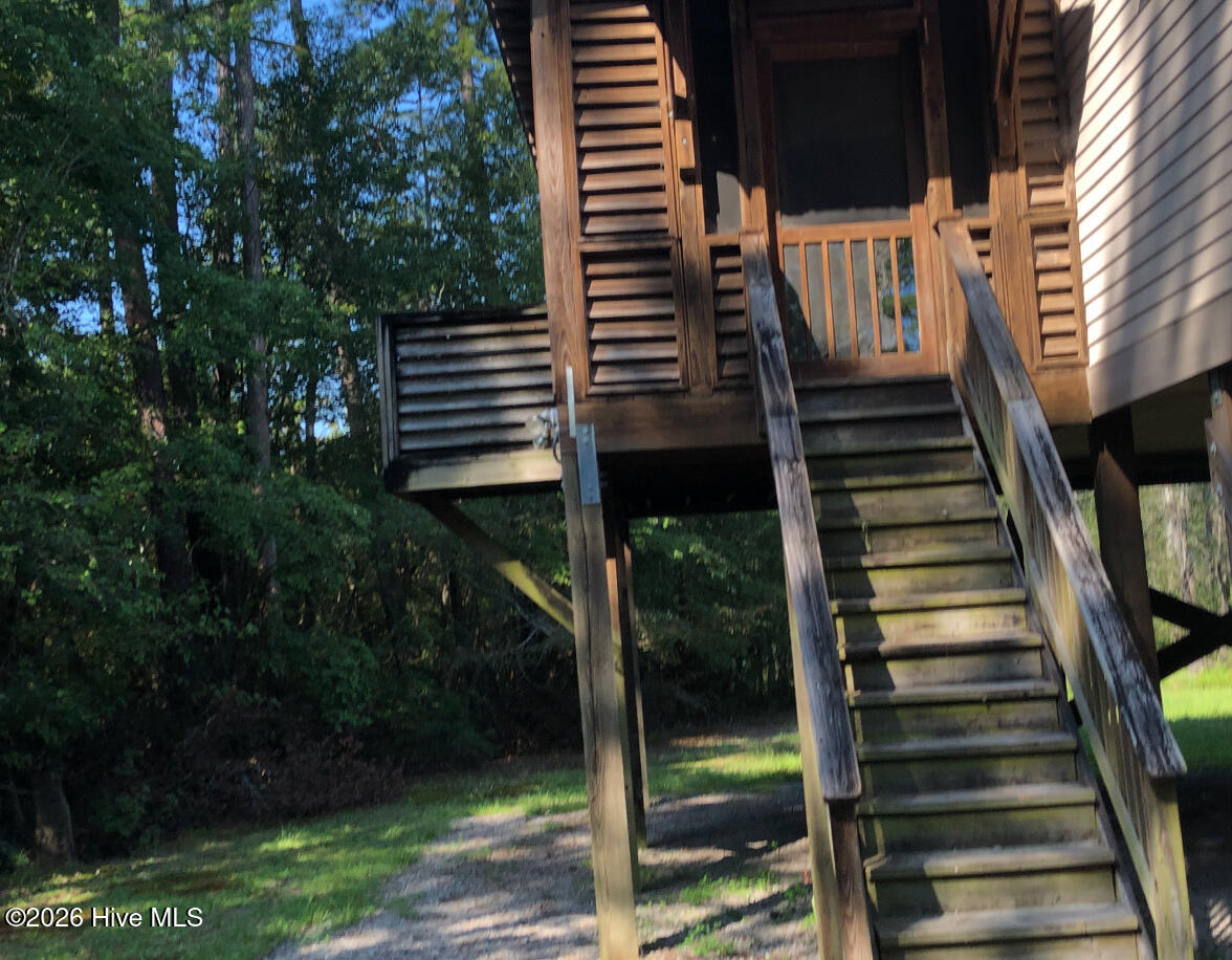940 Lacers Way Property Photo 3