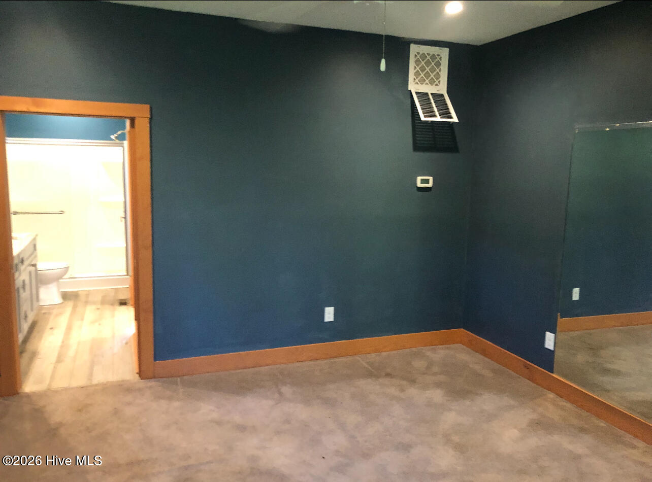 940 Lacers Way Property Photo 23