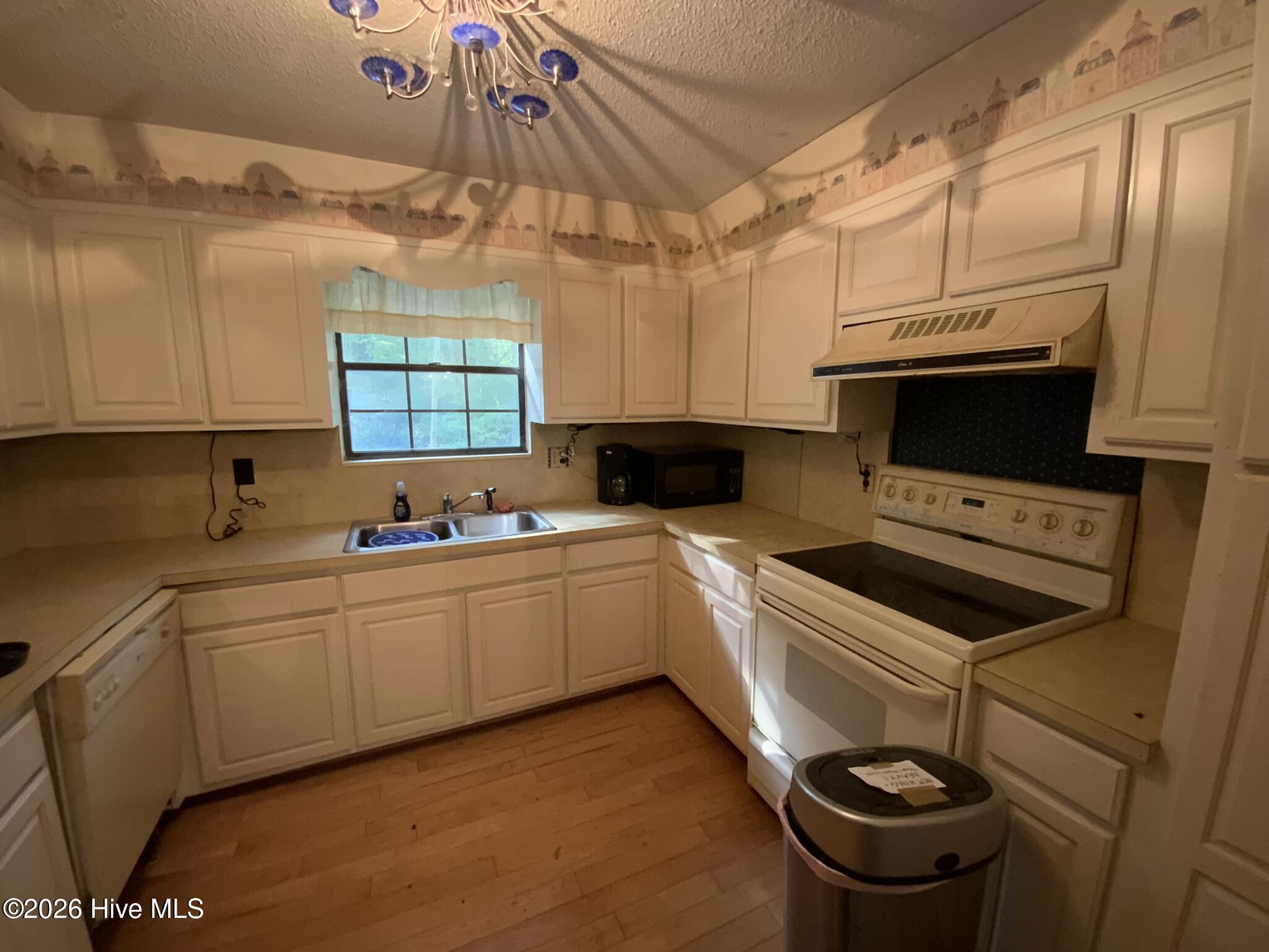 613 Collett Creek Road Property Photo 9