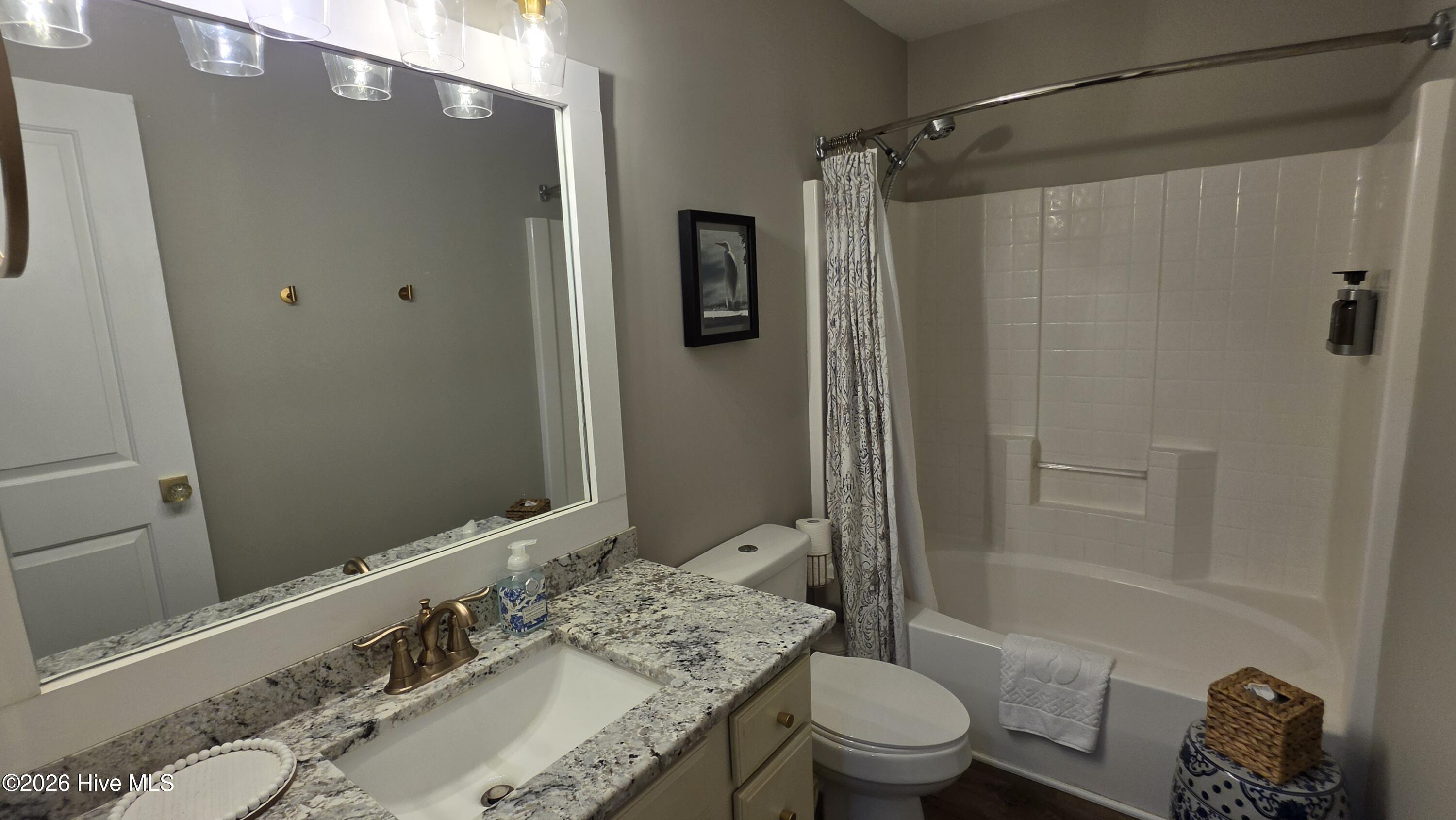 1310 Ann Street Property Photo 42