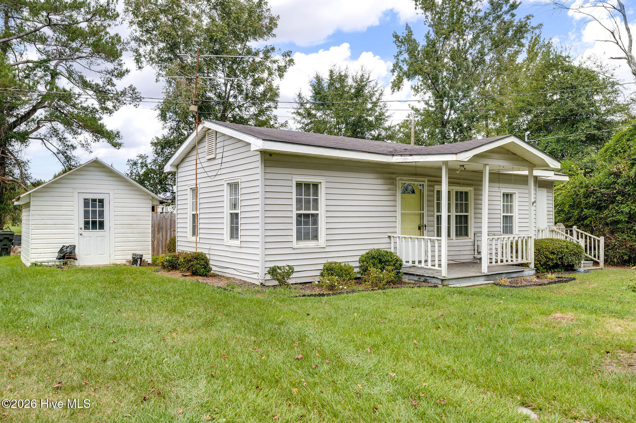 115 E Murphy Street Property Photo 1