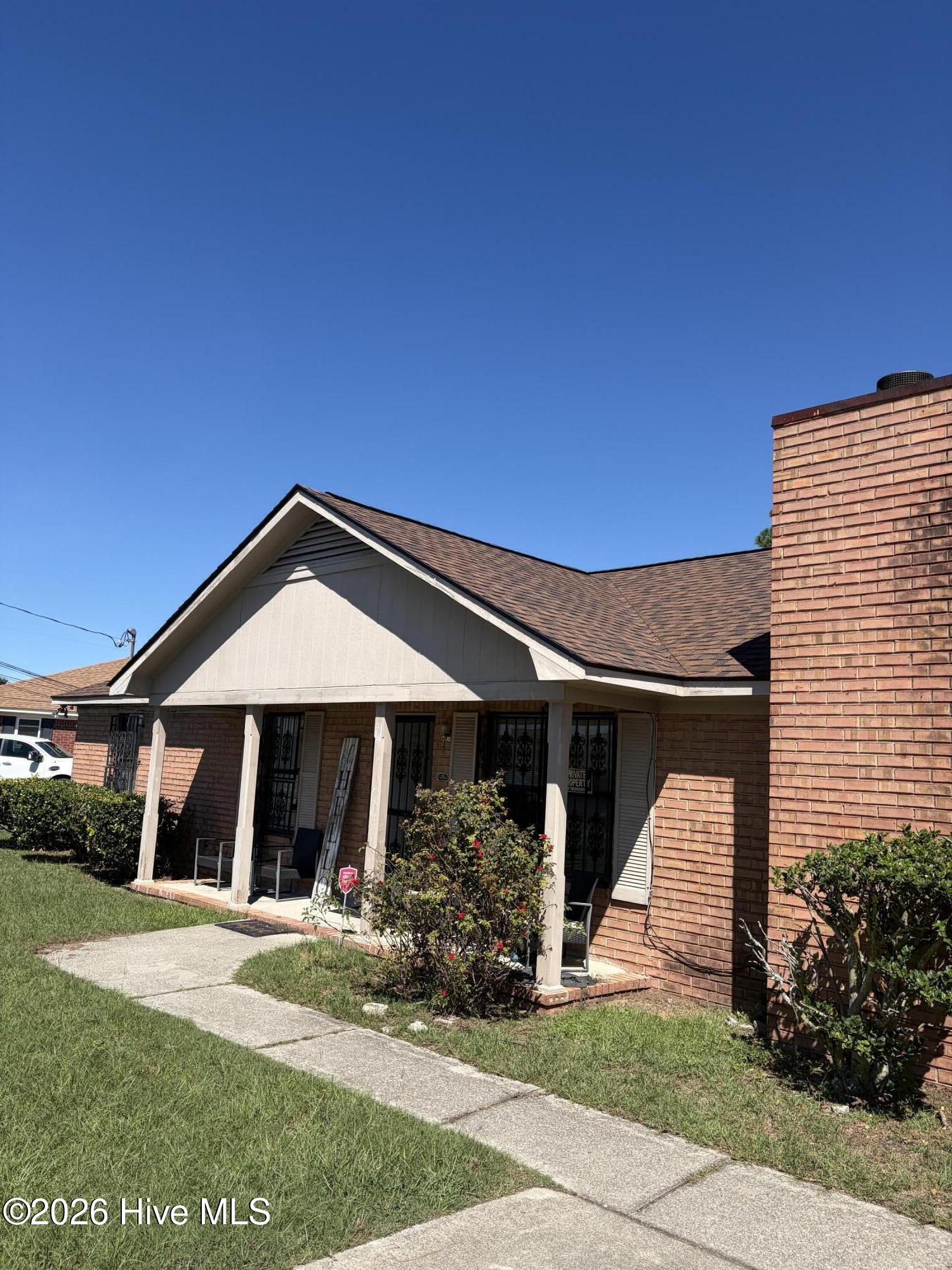 2163 Faircrest Avenue Property Photo 1