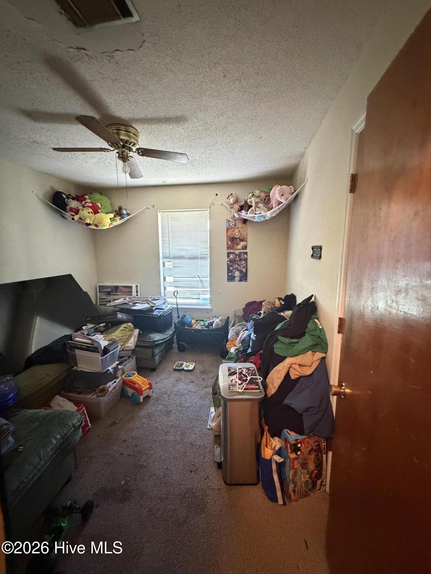 2163 Faircrest Avenue Property Photo 3