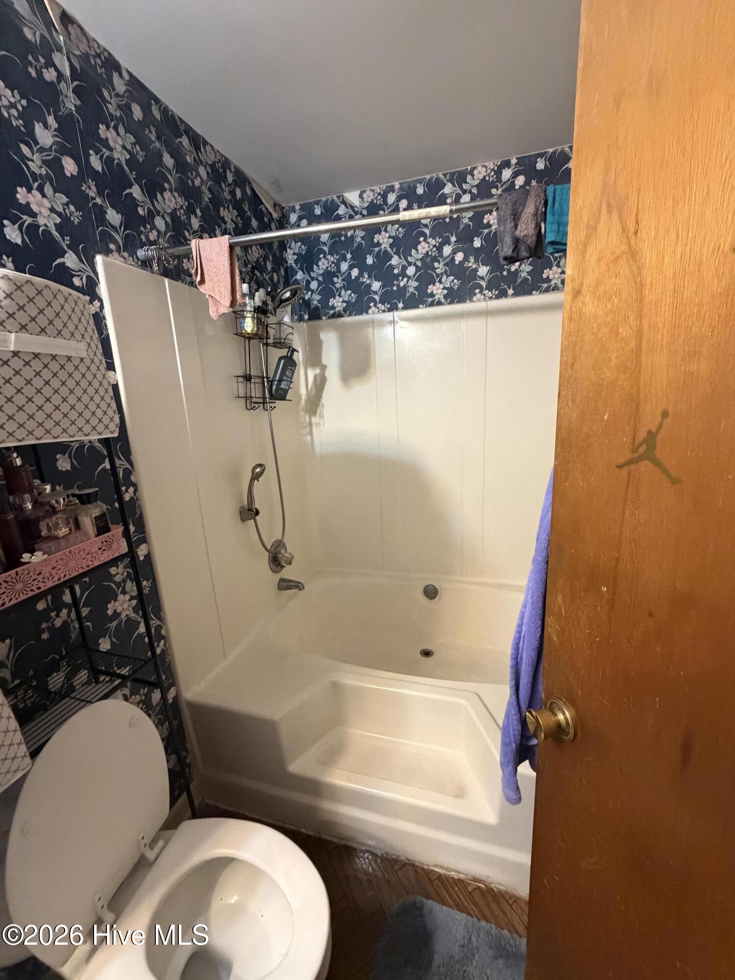 2163 Faircrest Avenue Property Photo 7
