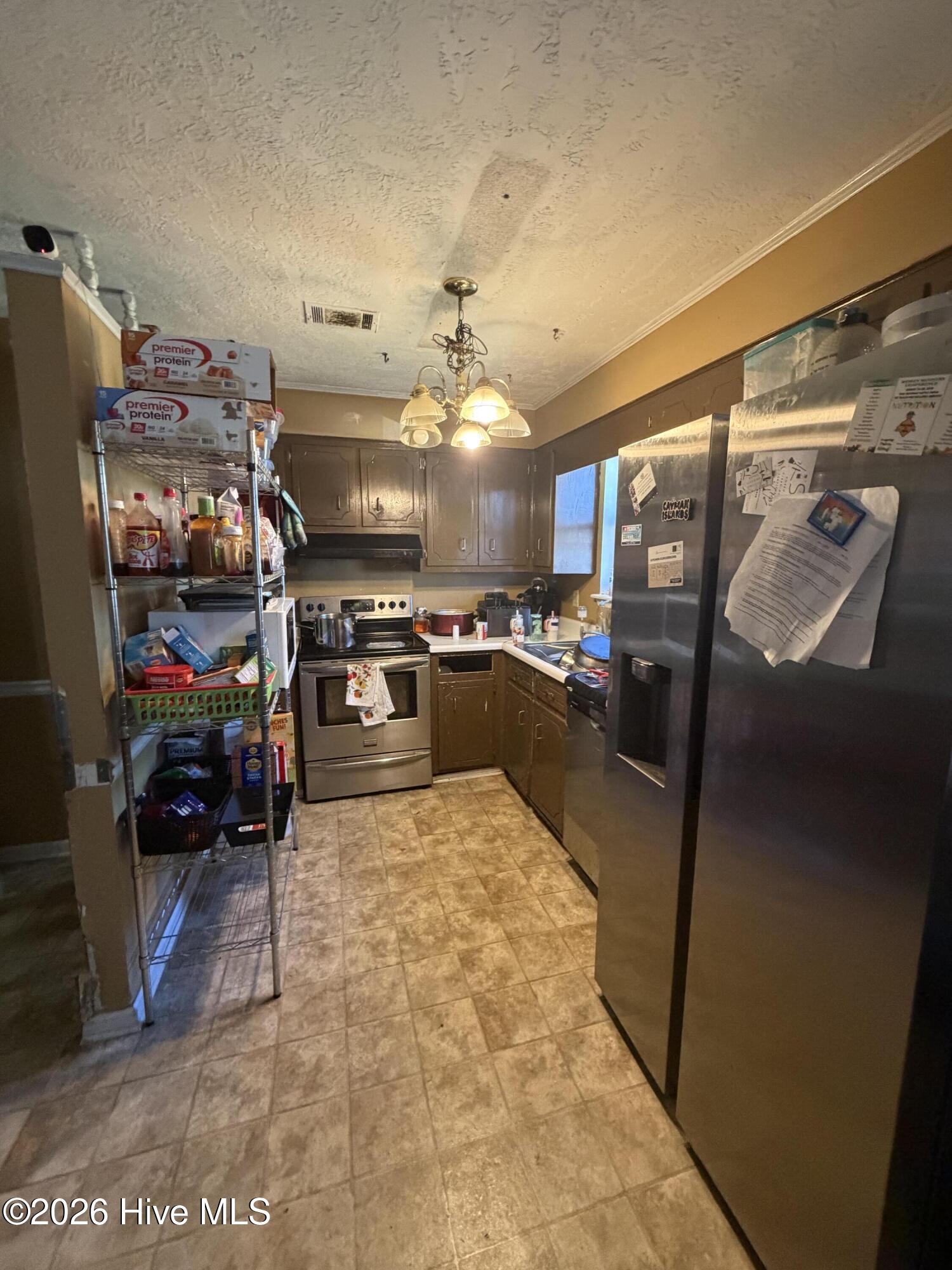 2163 Faircrest Avenue Property Photo 10