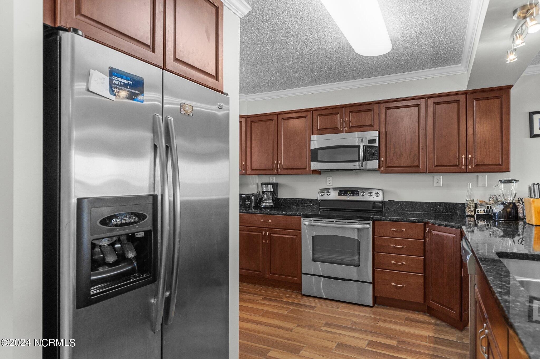 1505 Salter Path Road 304 Property Photo 11