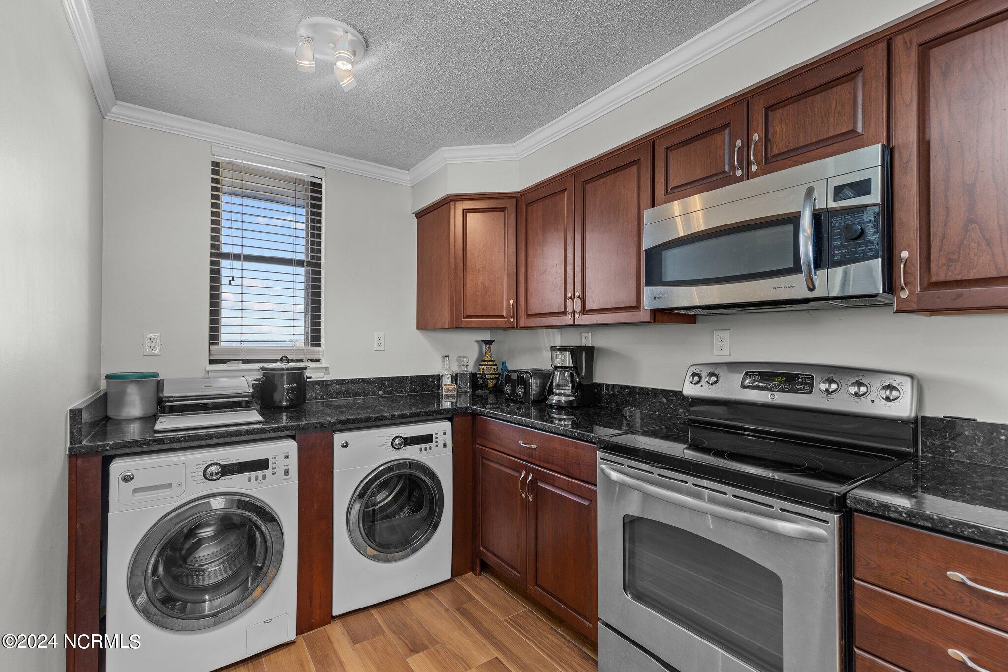 1505 Salter Path Road 304 Property Photo 12