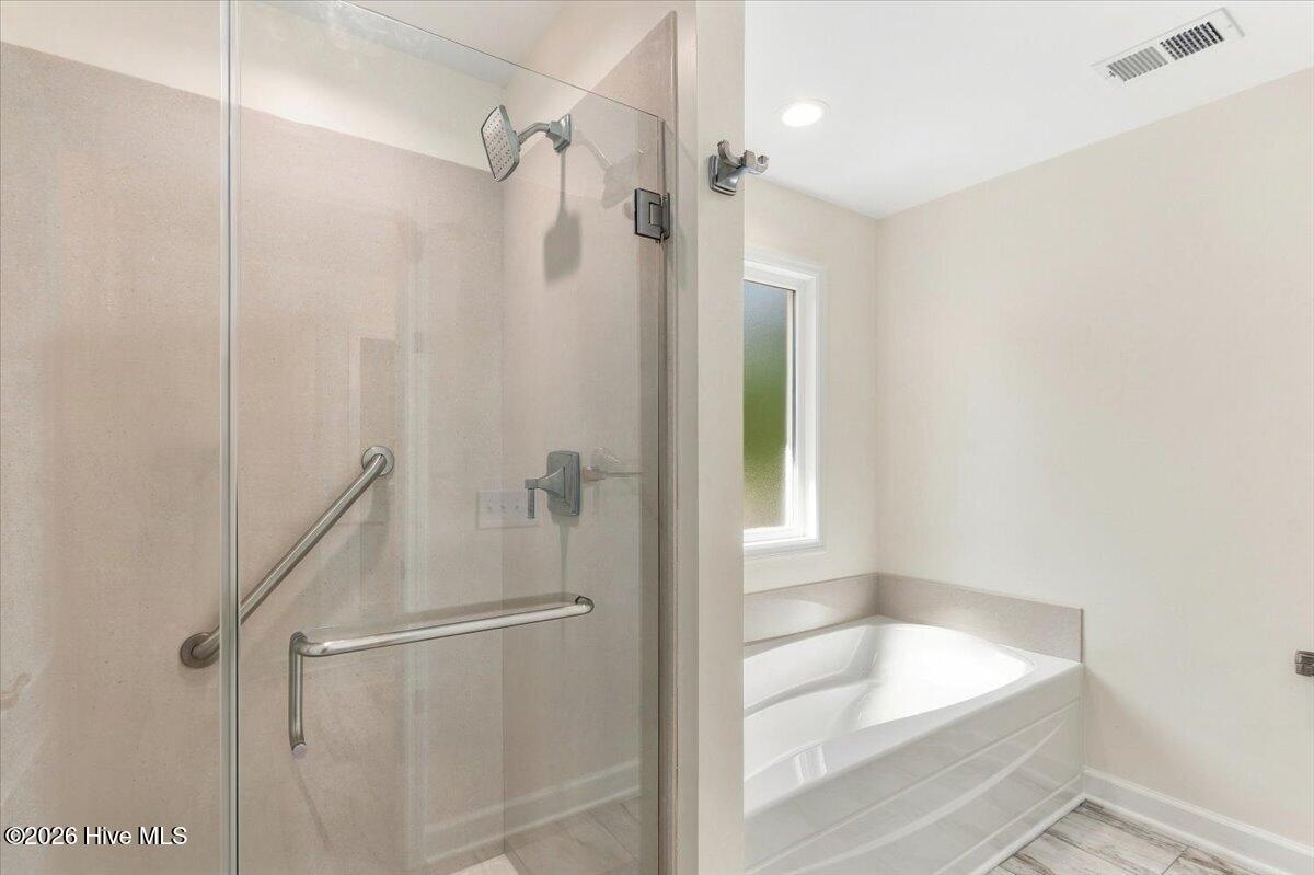 10 Catalpa Lane N Property Photo 36
