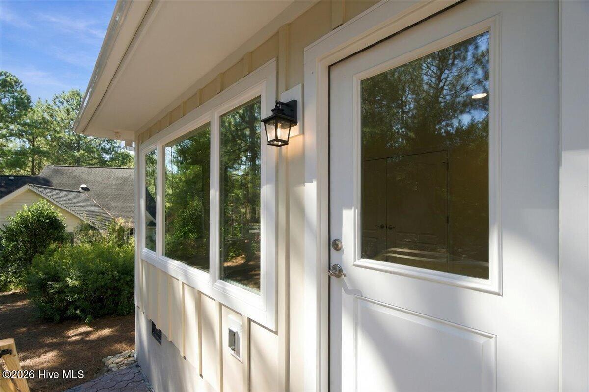10 Catalpa Lane N Property Photo 45