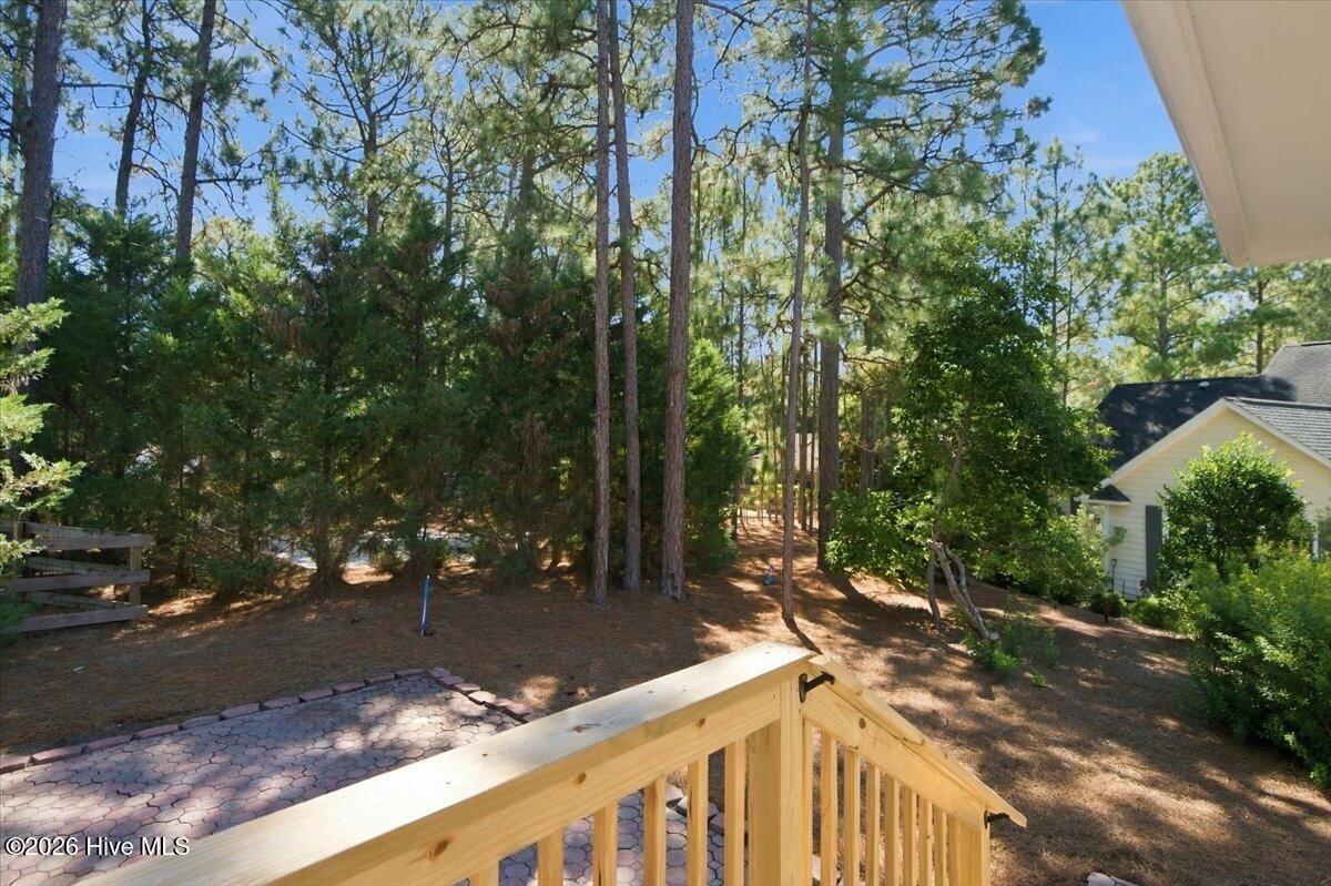 10 Catalpa Lane N Property Photo 46