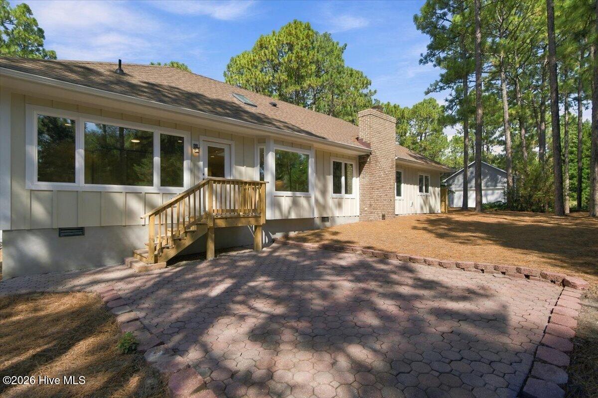 10 Catalpa Lane N Property Photo 49