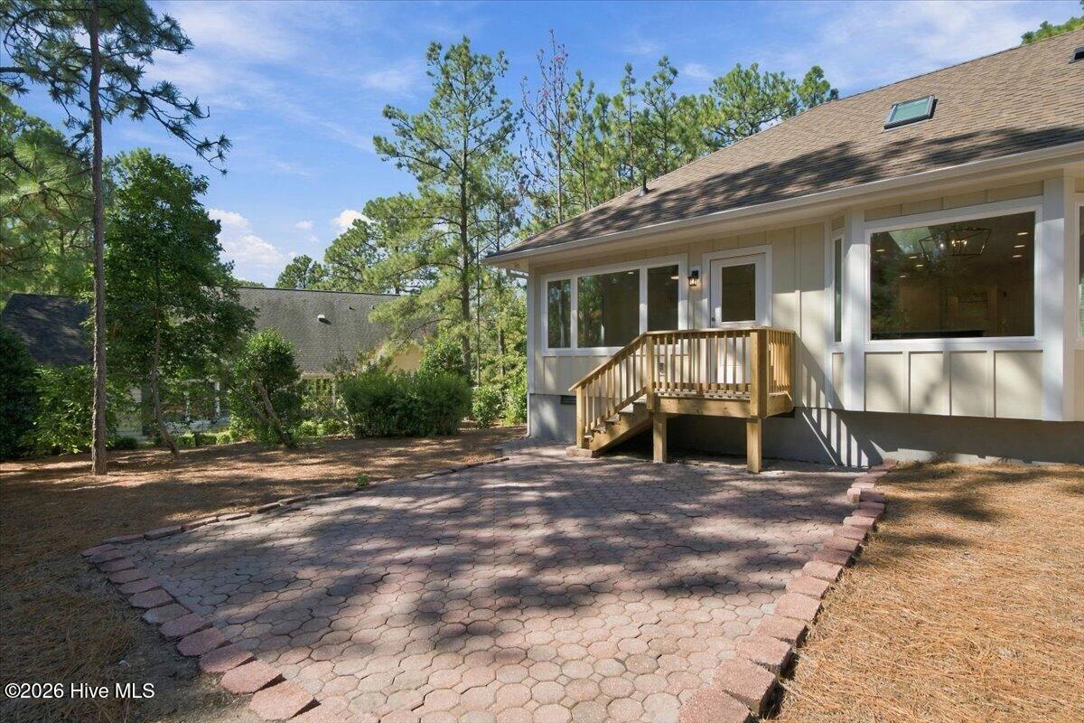 10 Catalpa Lane N Property Photo 50