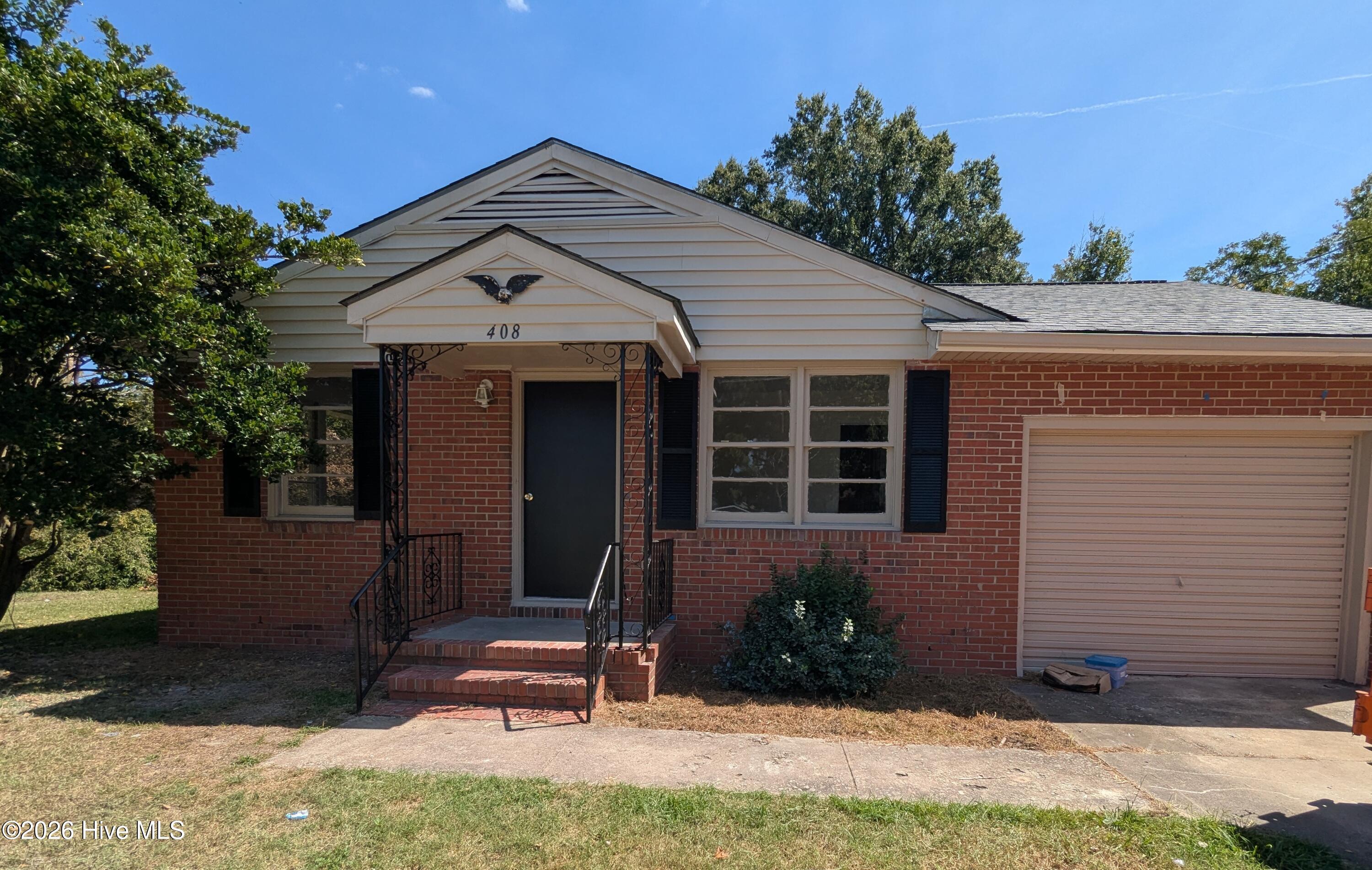 408 Banks Avenue Property Photo 1