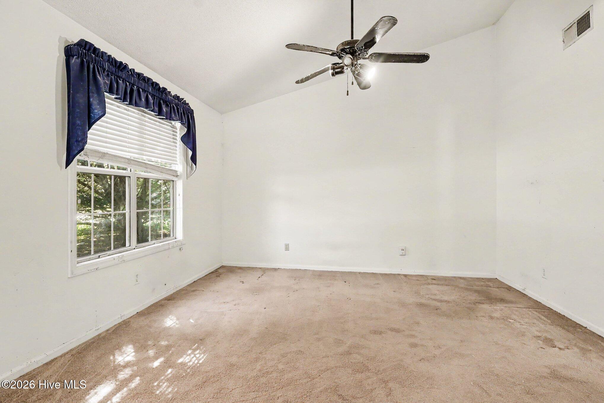 204 Sebastian Way Property Photo 3