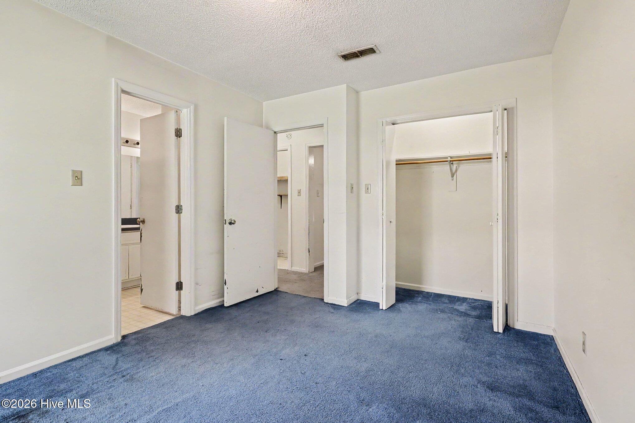 204 Sebastian Way Property Photo 22