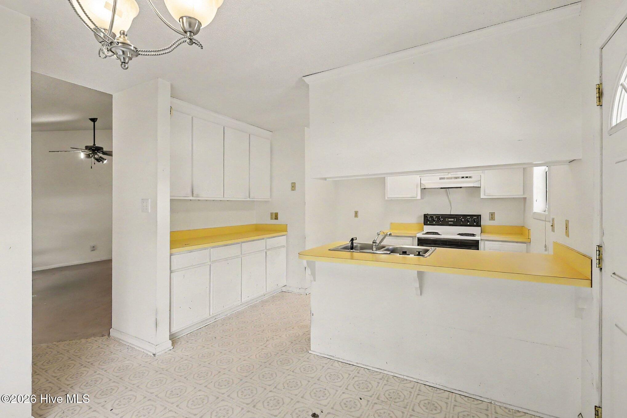 204 Sebastian Way Property Photo 25