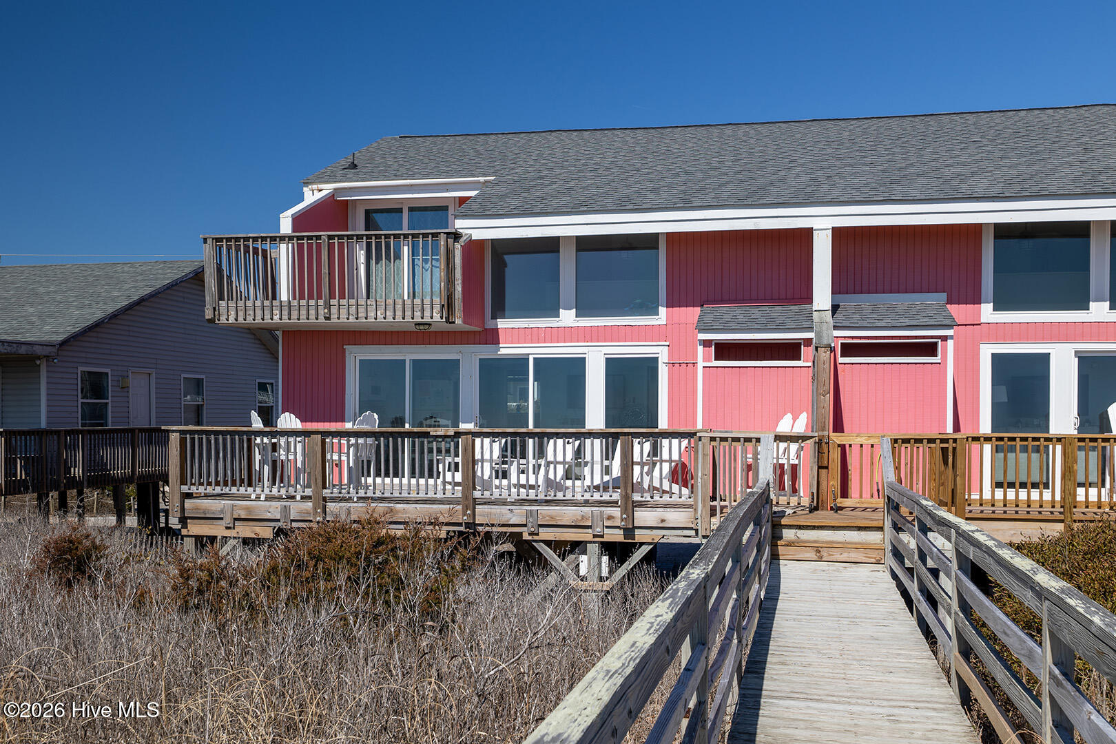 1509 Ocean Drive West Property Photo 2
