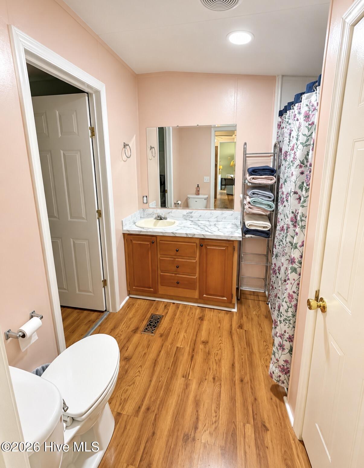 1004 Kayla Court Property Photo 6