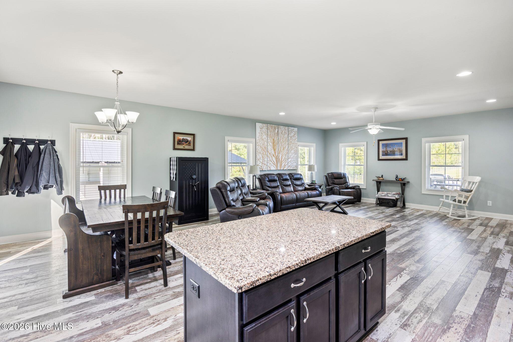 6505 Funston Road Se Property Photo 18