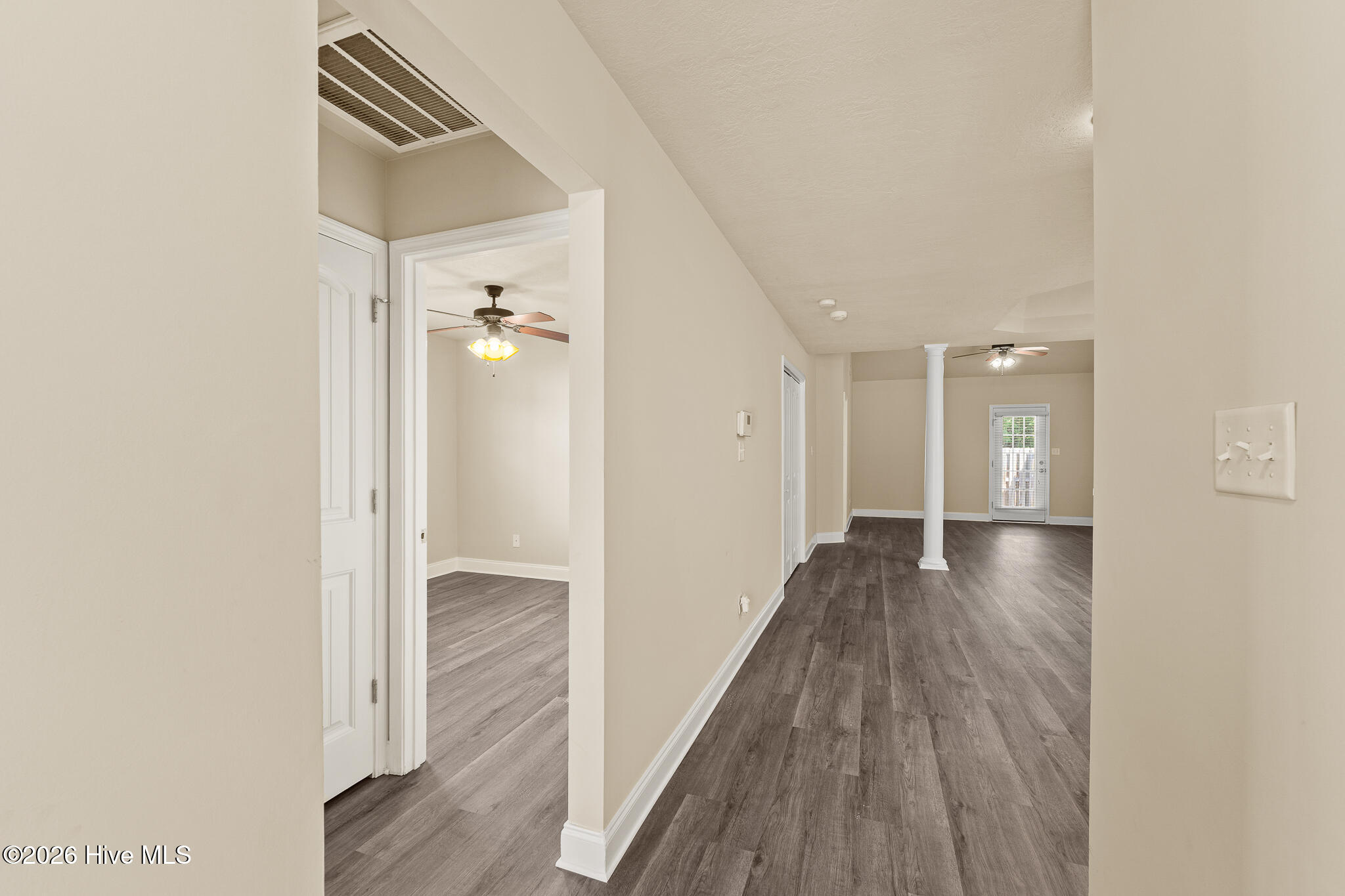 810 Whispering Willow Court Property Photo 7