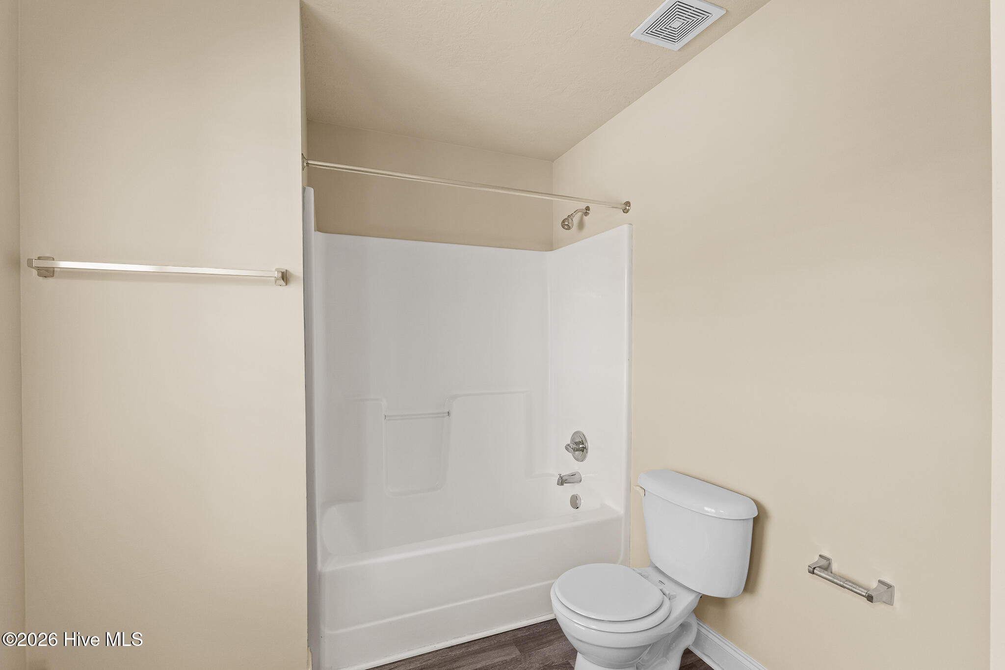 810 Whispering Willow Court Property Photo 16