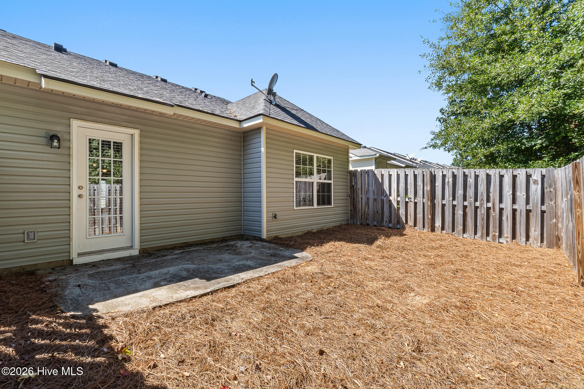 810 Whispering Willow Court Property Photo 18