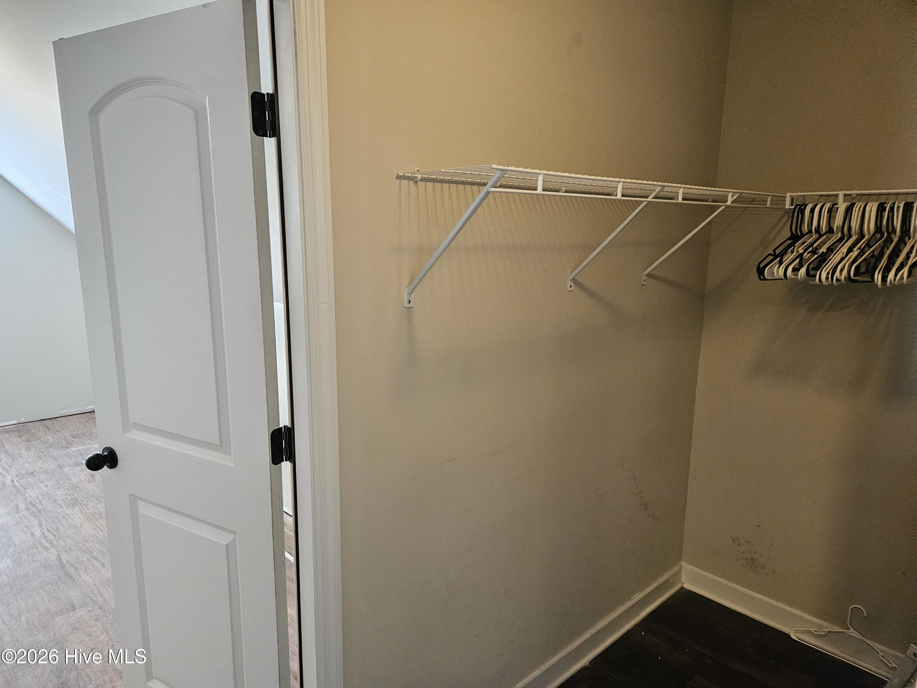 211 Breakwater Drive Property Photo 16
