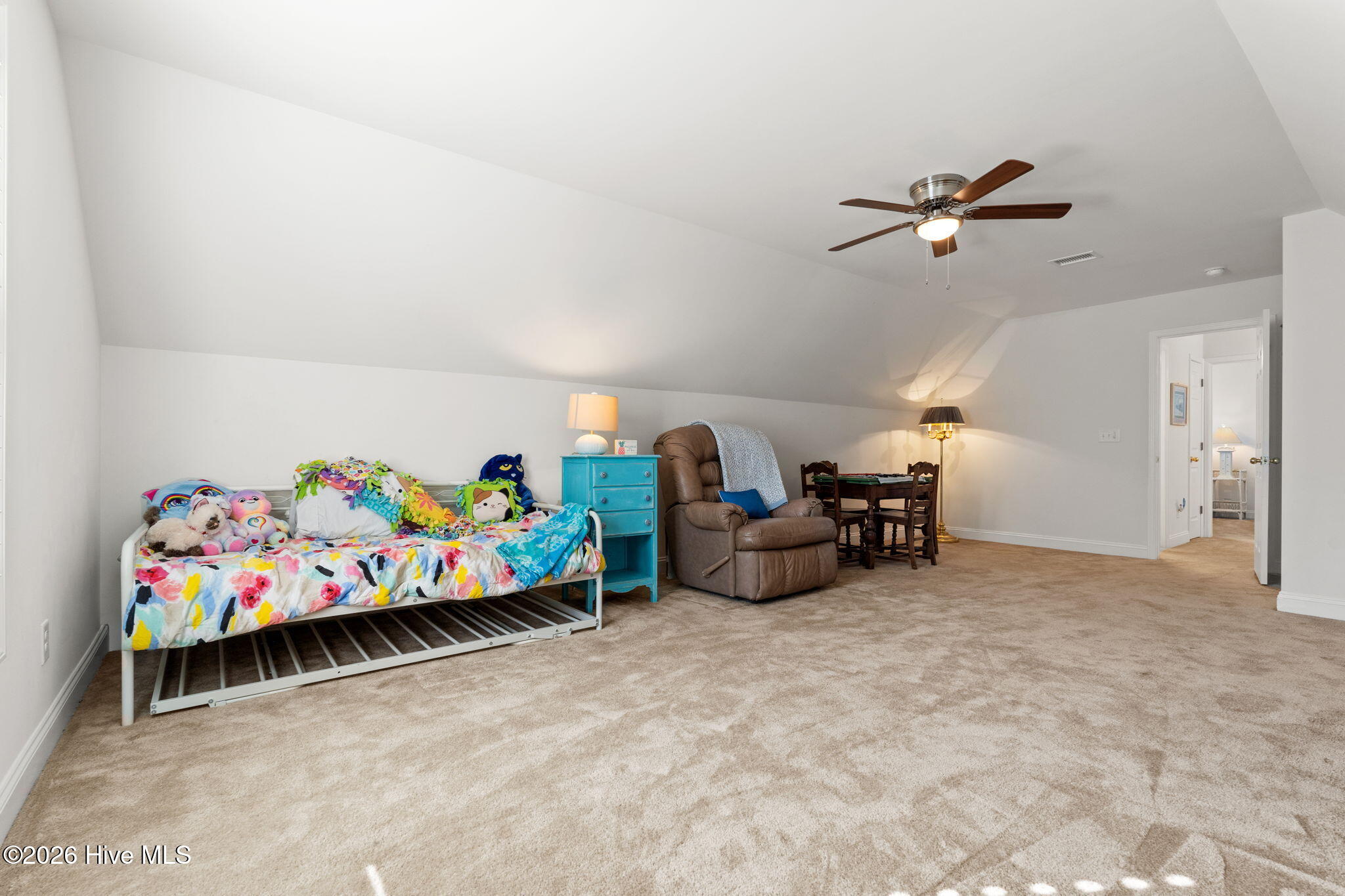 256 Downing Glen Place Property Photo 32