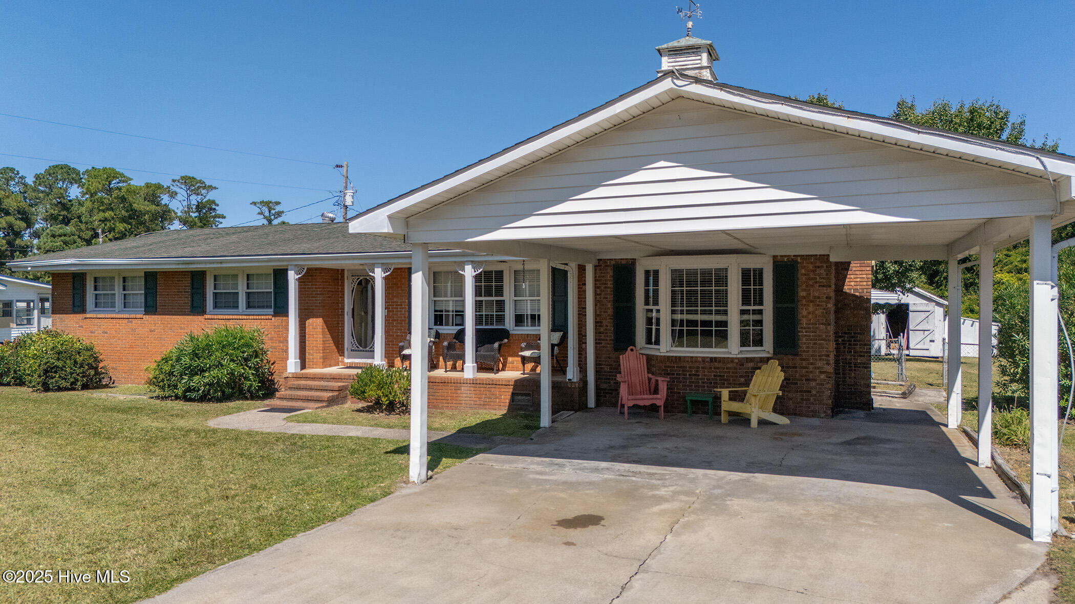2596 Cedar Island Road Property Photo 7