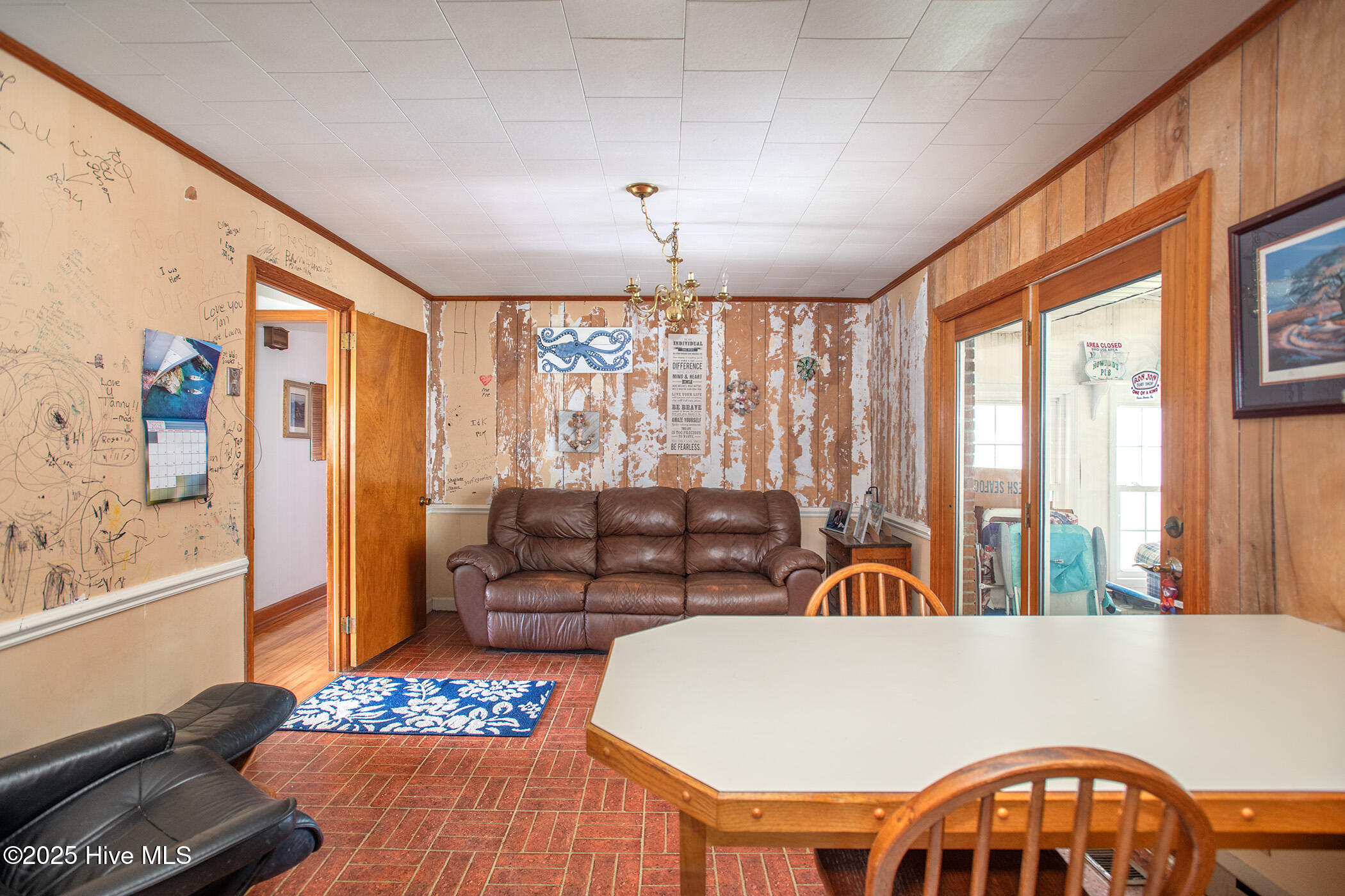 2596 Cedar Island Road Property Photo 16