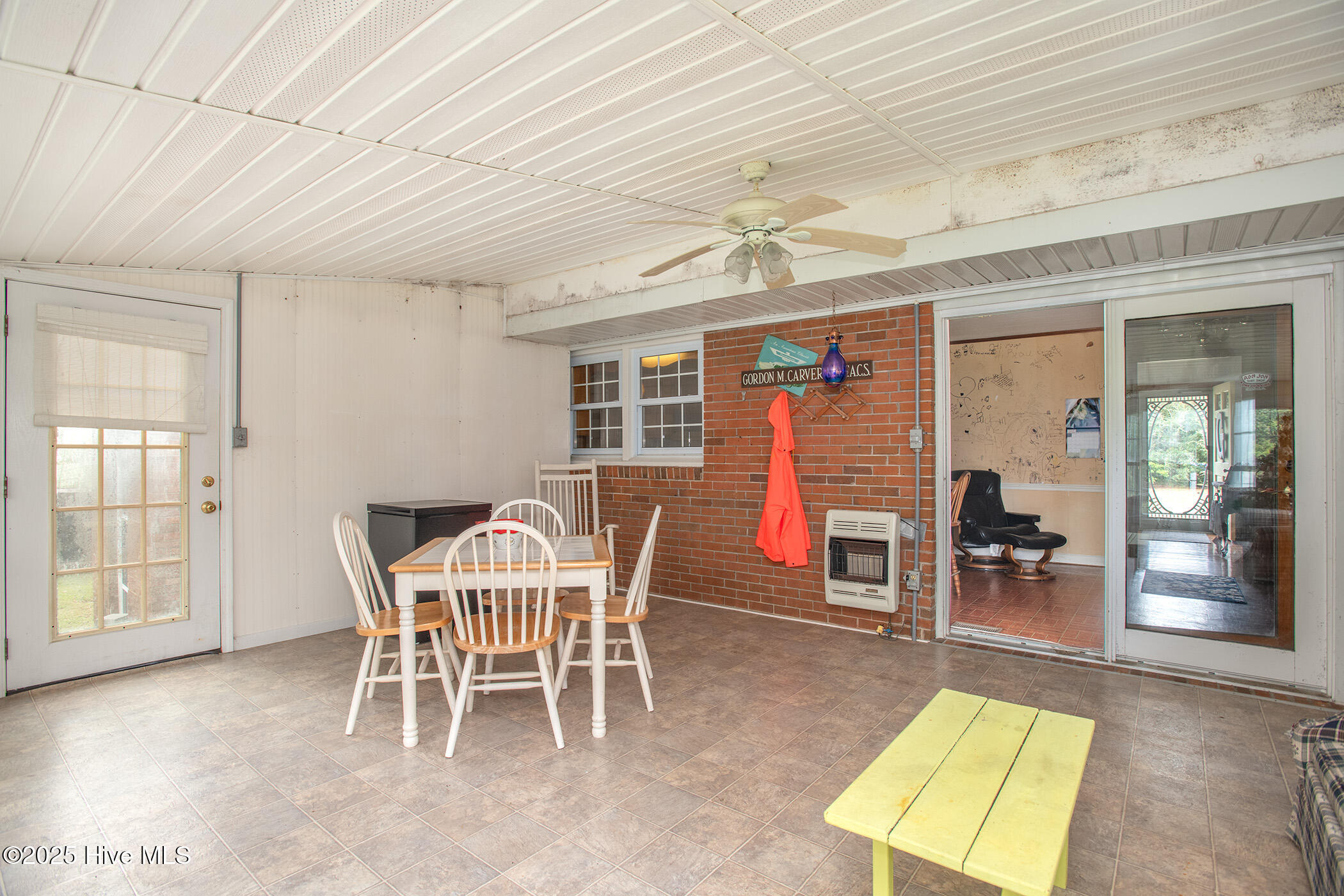 2596 Cedar Island Road Property Photo 19