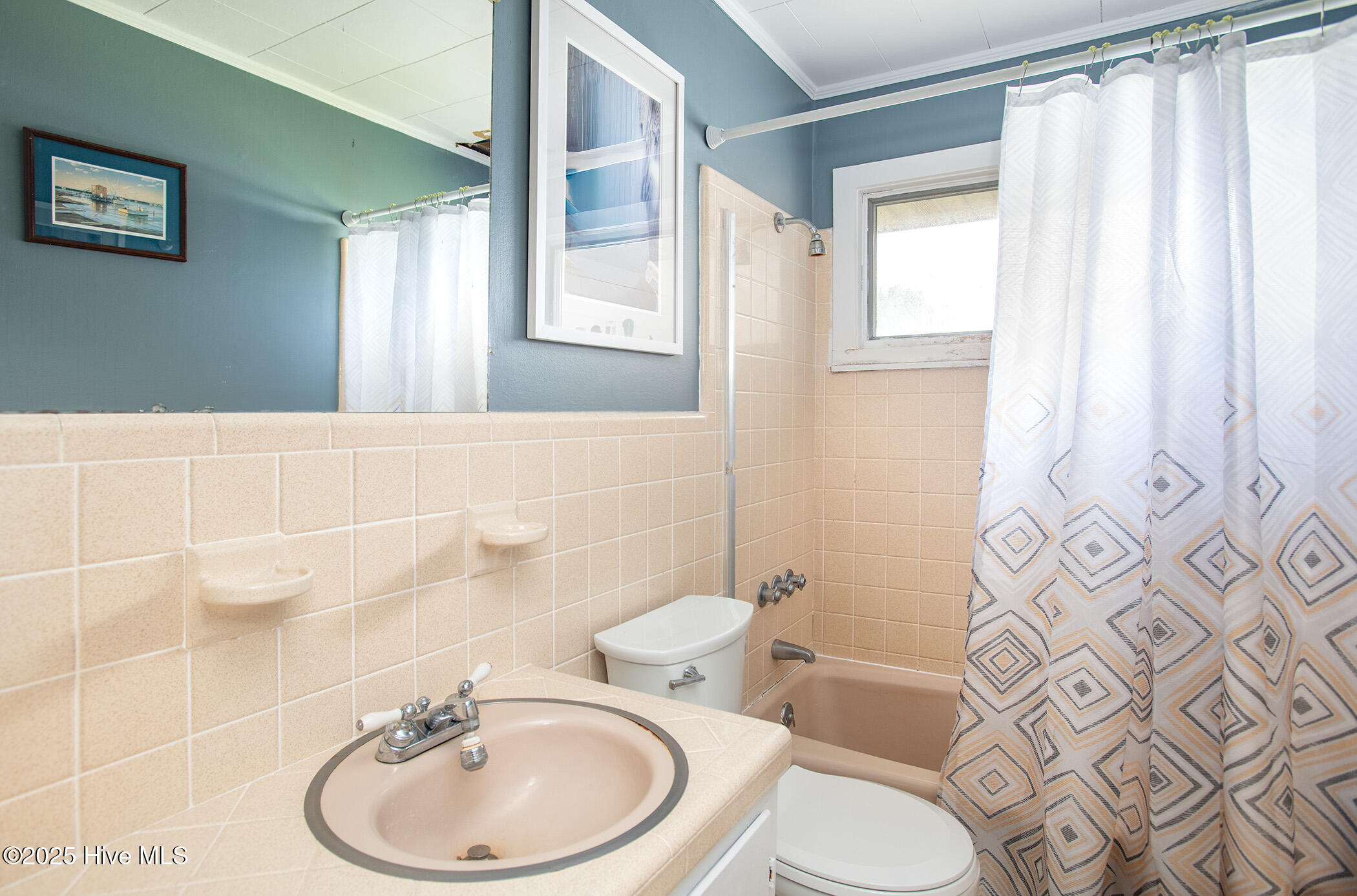 2596 Cedar Island Road Property Photo 25