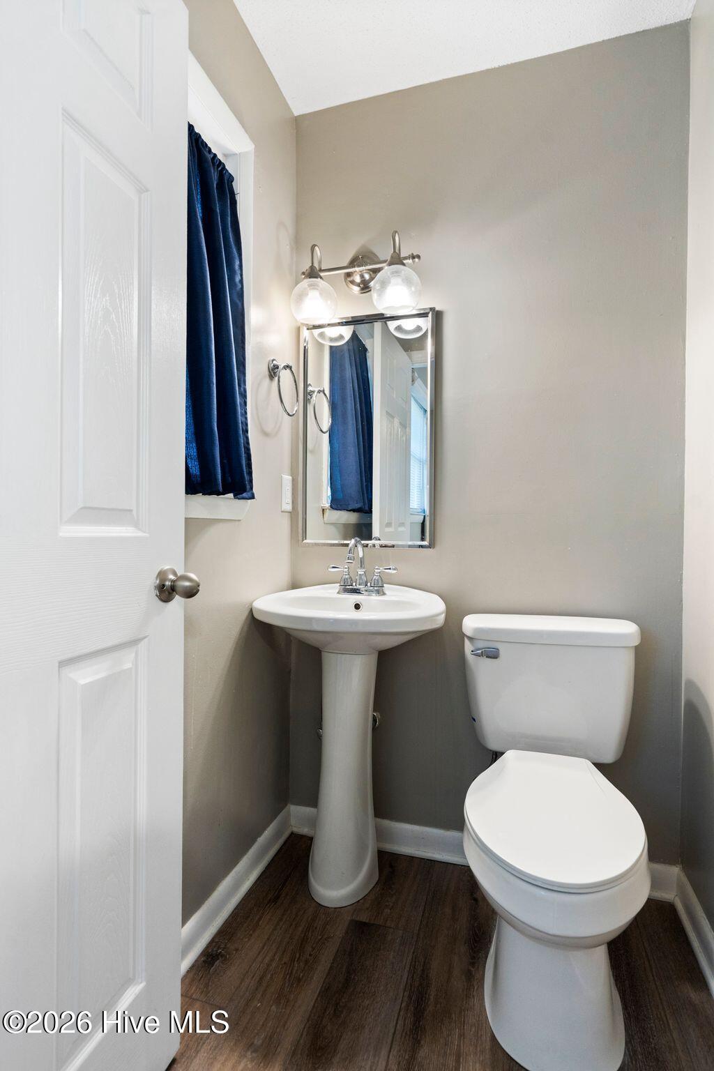 354 Mercer Avenue Property Photo 7