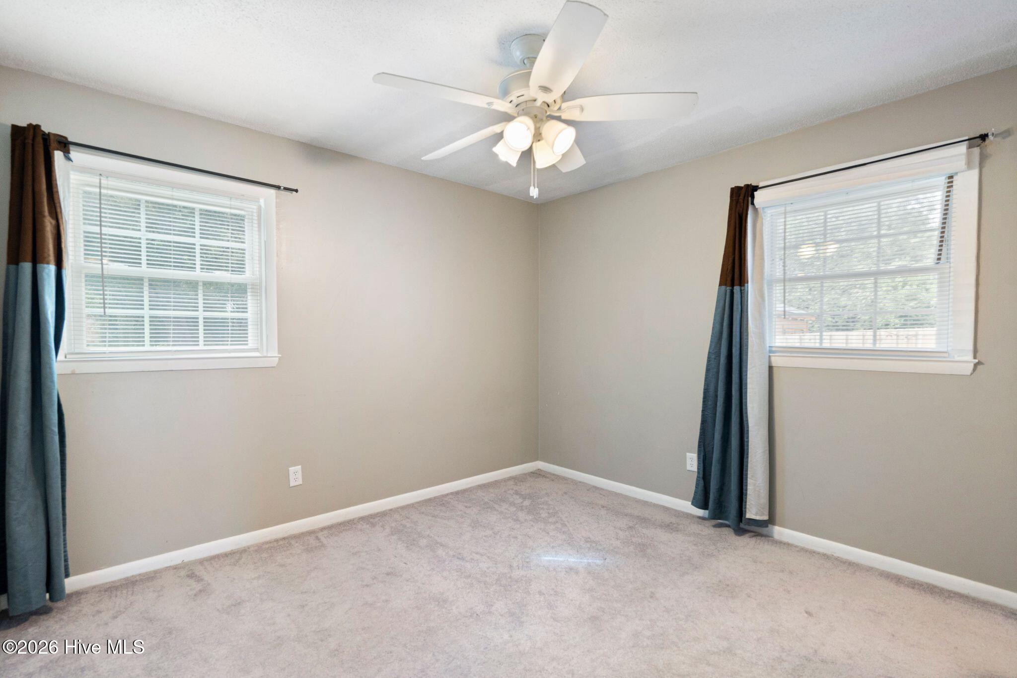 354 Mercer Avenue Property Photo 9