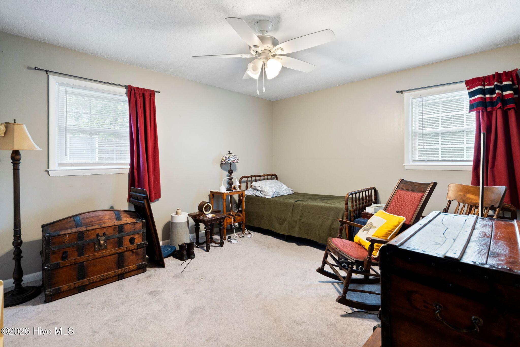 354 Mercer Avenue Property Photo 12