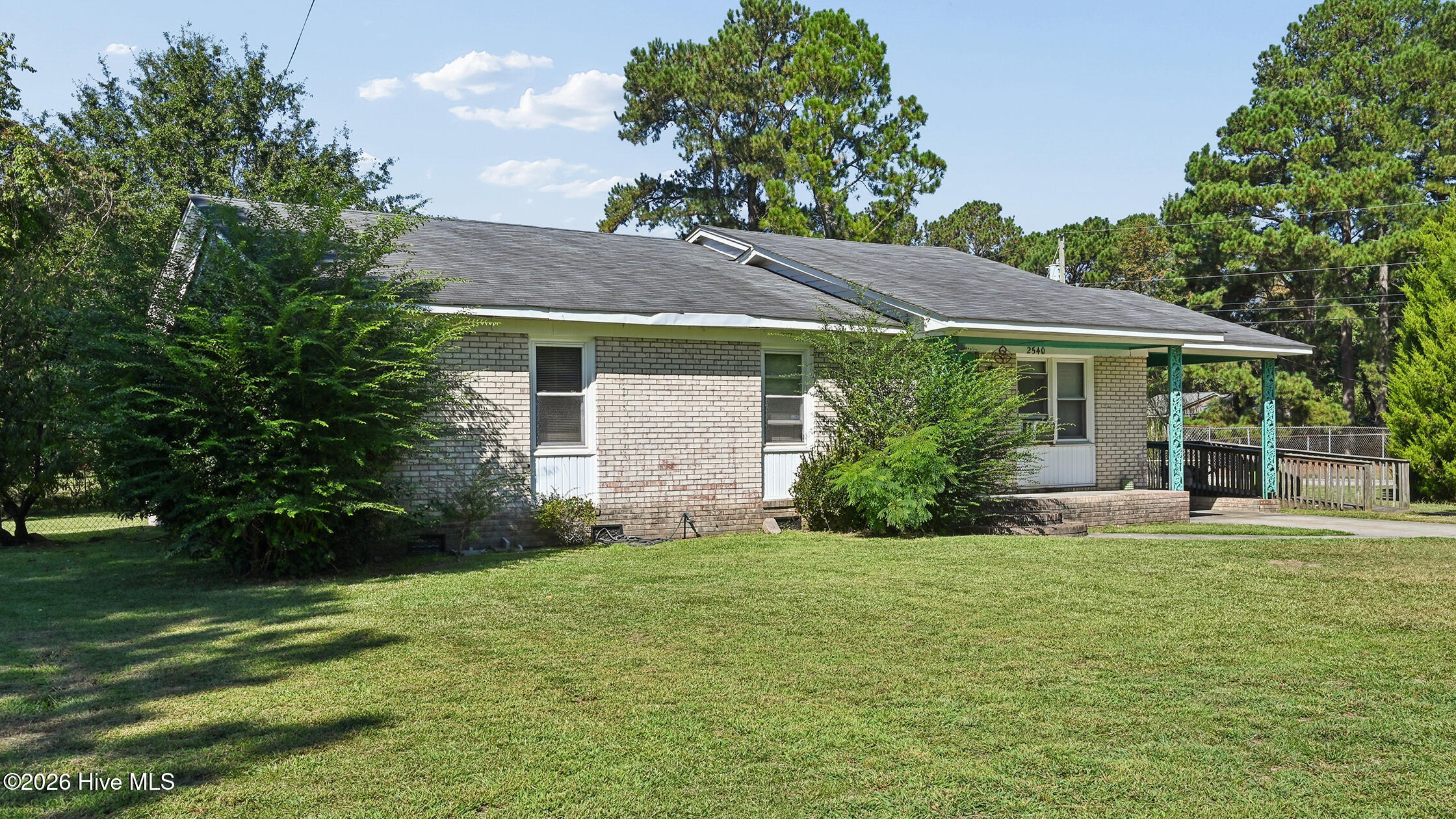 2540 Rosewood Drive Property Photo 1