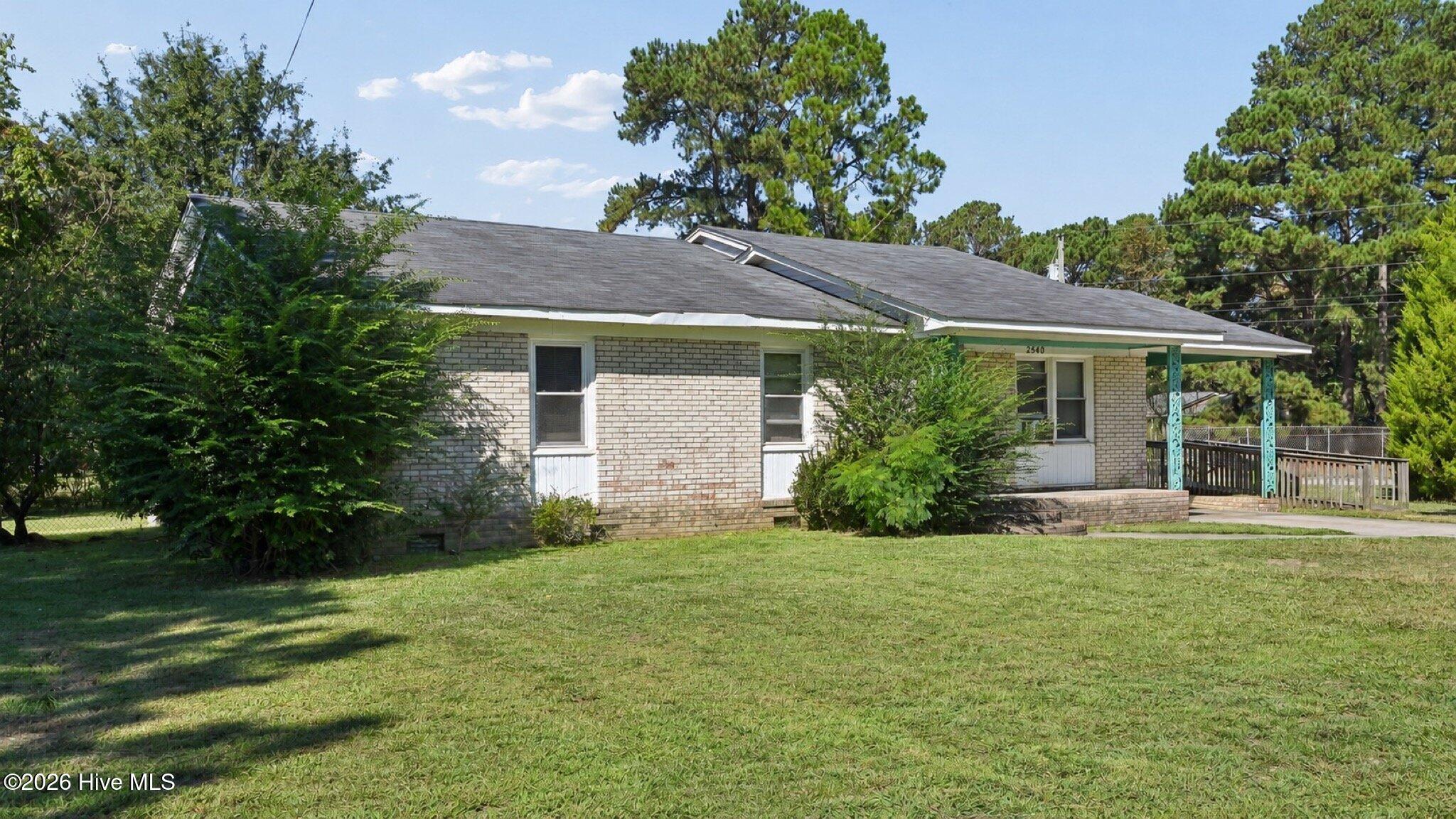 2540 Rosewood Drive Property Photo 1