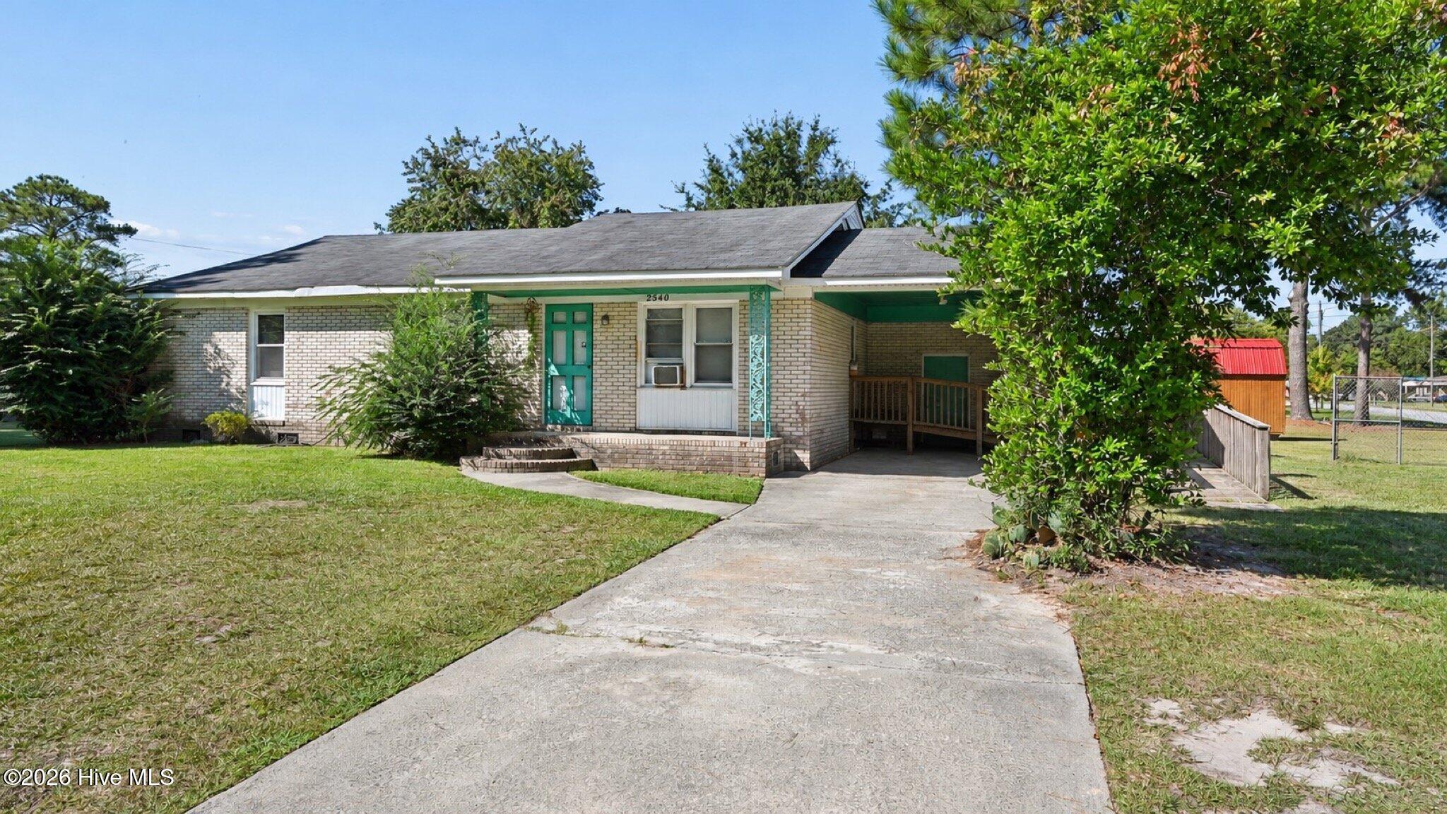 2540 Rosewood Drive Property Photo 3