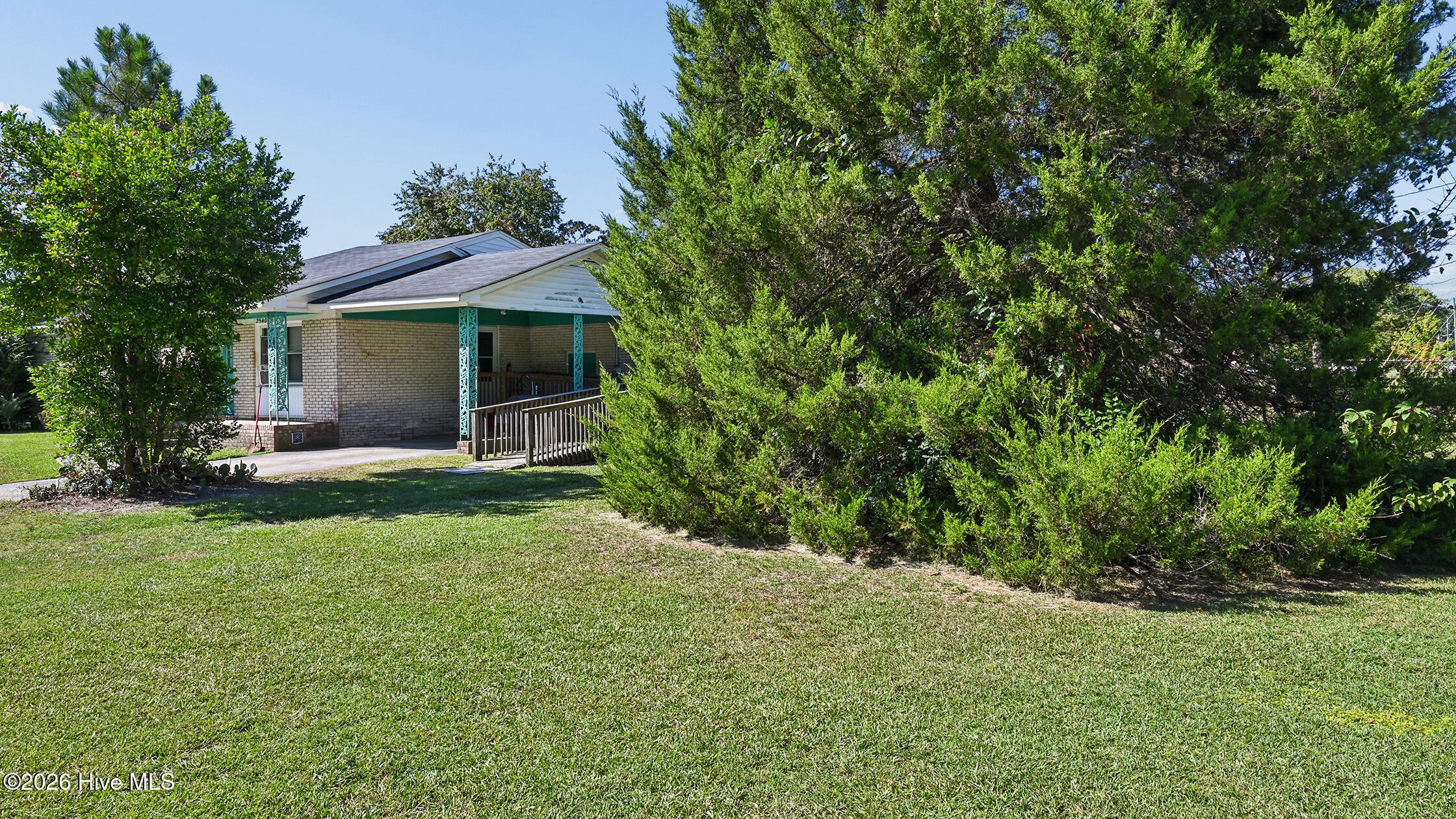2540 Rosewood Drive Property Photo 4
