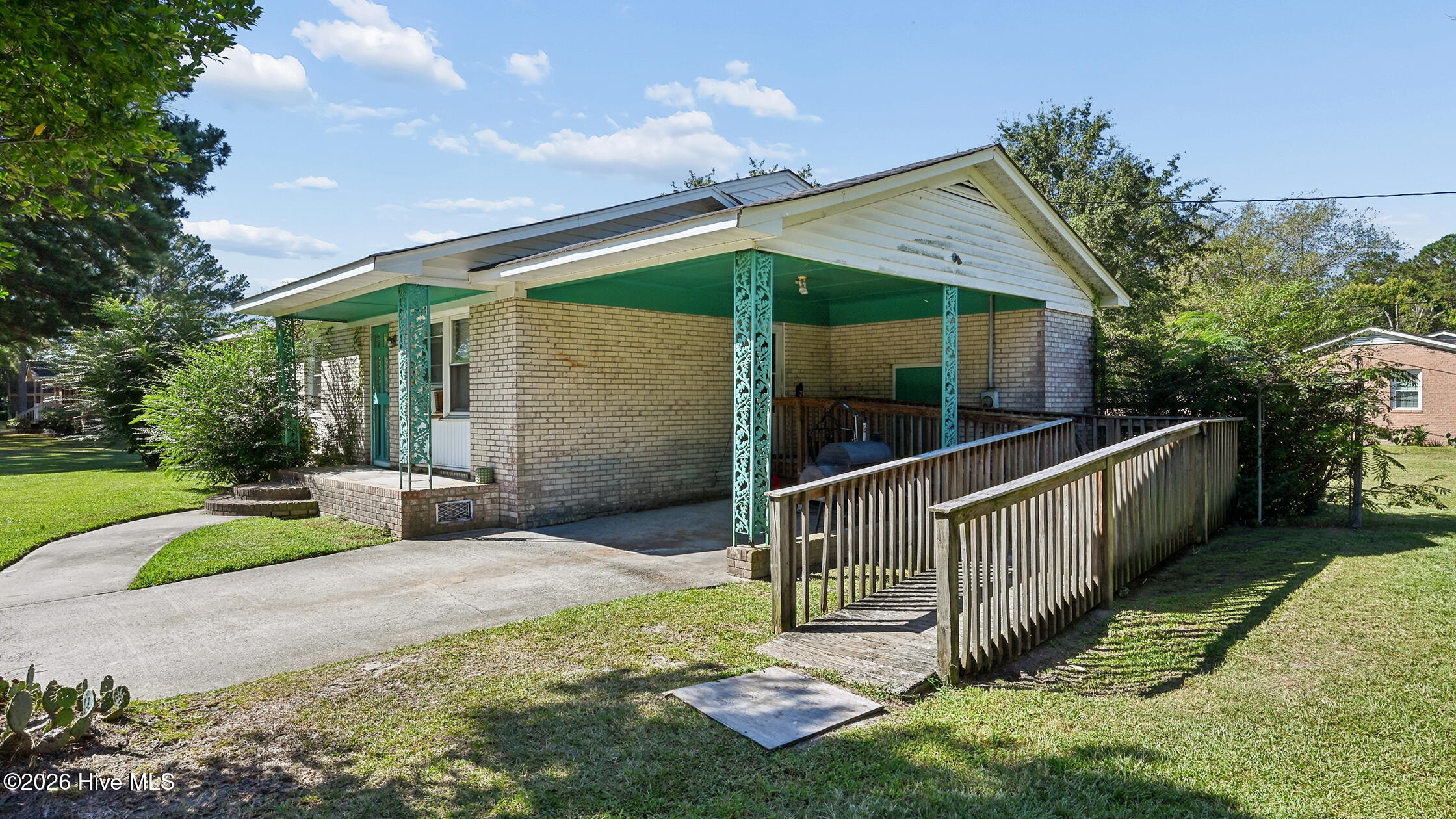 2540 Rosewood Drive Property Photo 5
